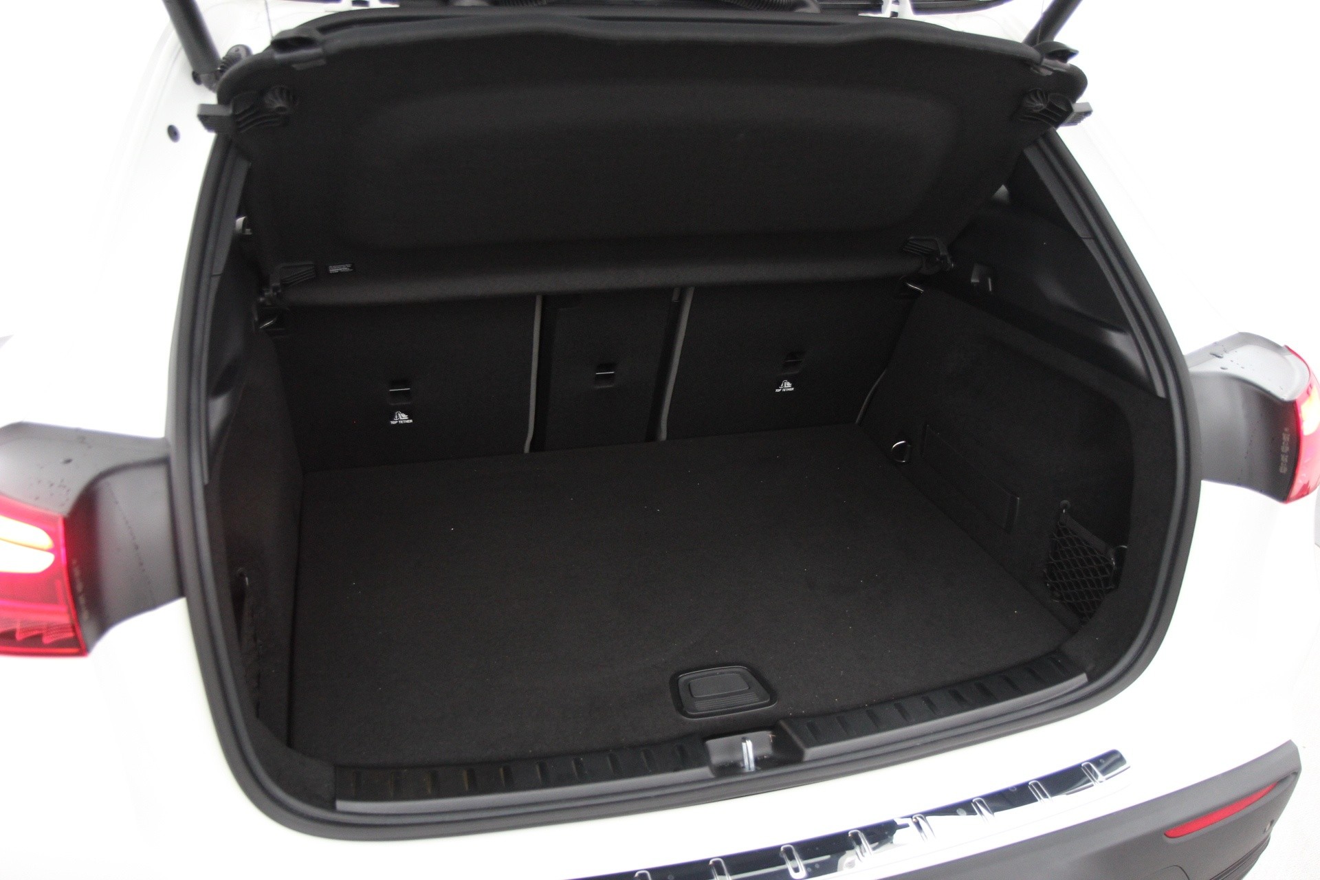 Mercedes-Benz EQA 2025