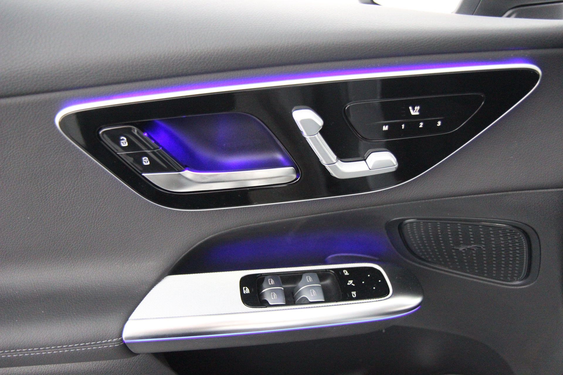 Mercedes-Benz GLC 2025