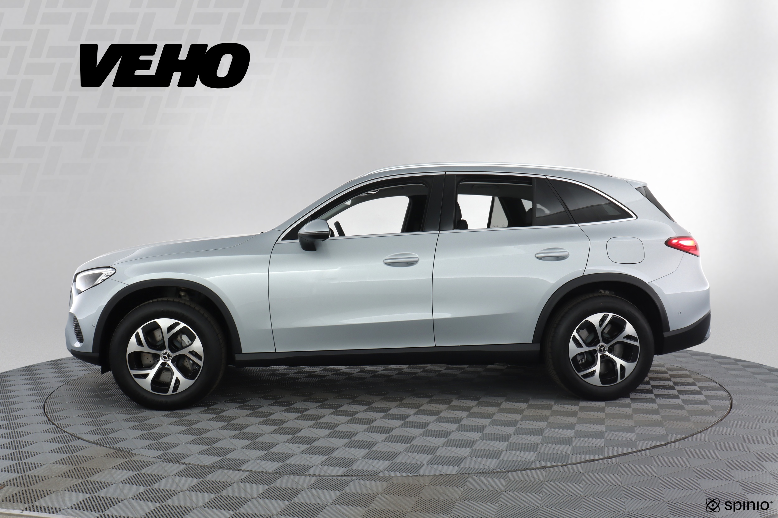 Mercedes-Benz GLC 2025