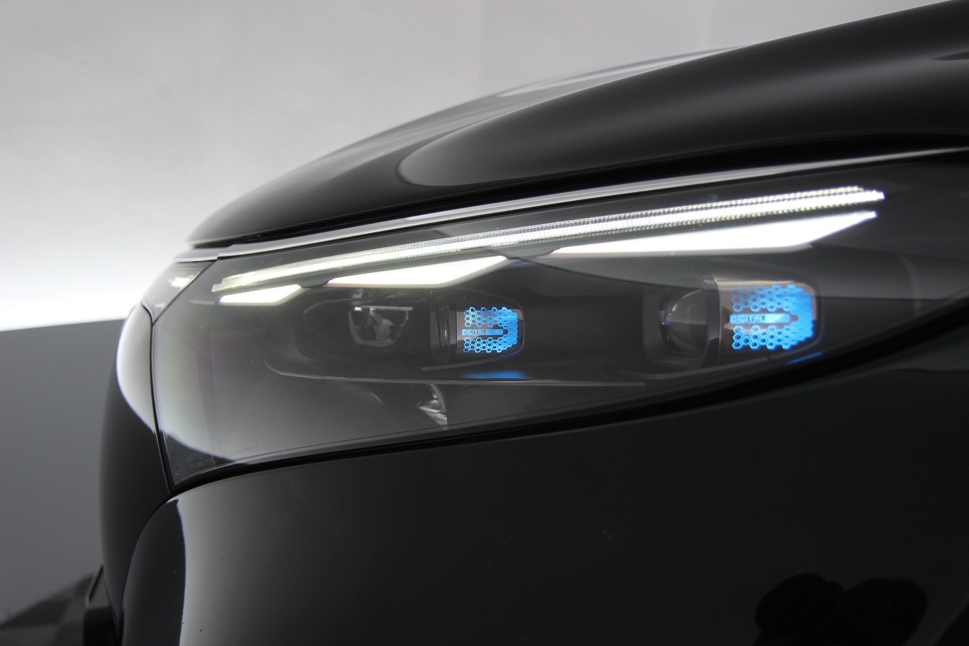 Mercedes-Benz EQS SUV 2023