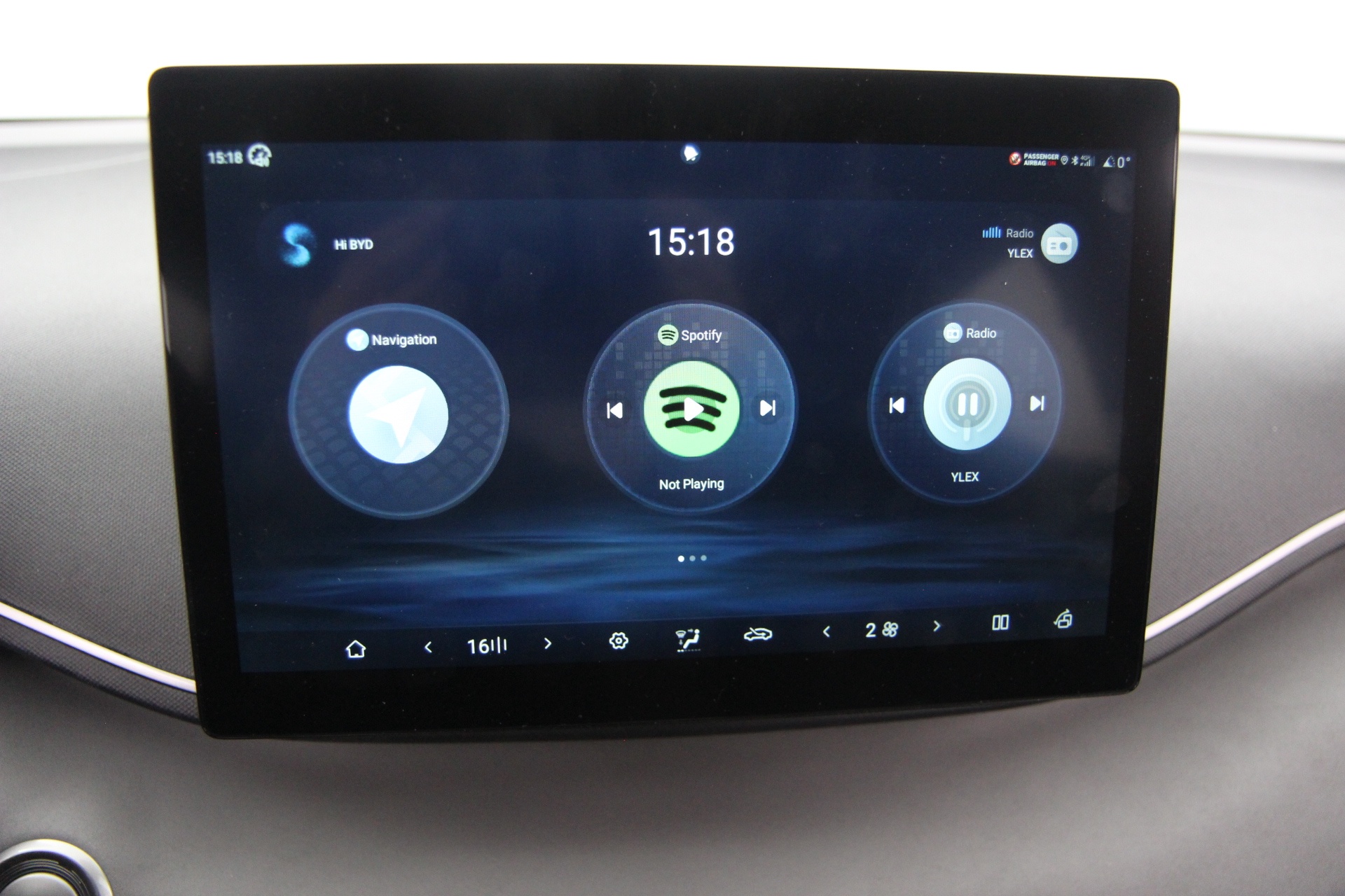 BYD Dolphin Surf 2025