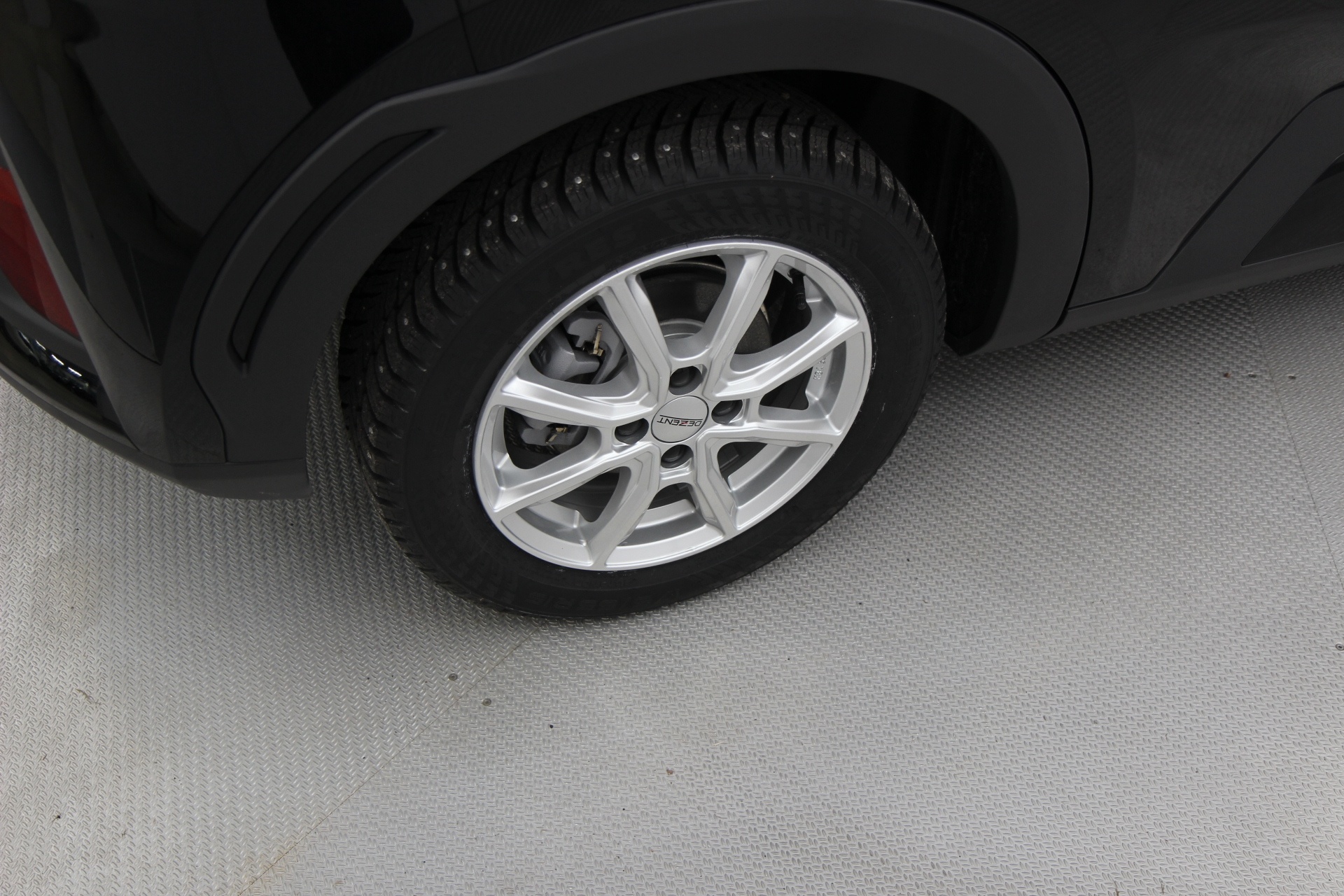 BYD Dolphin Surf 2025