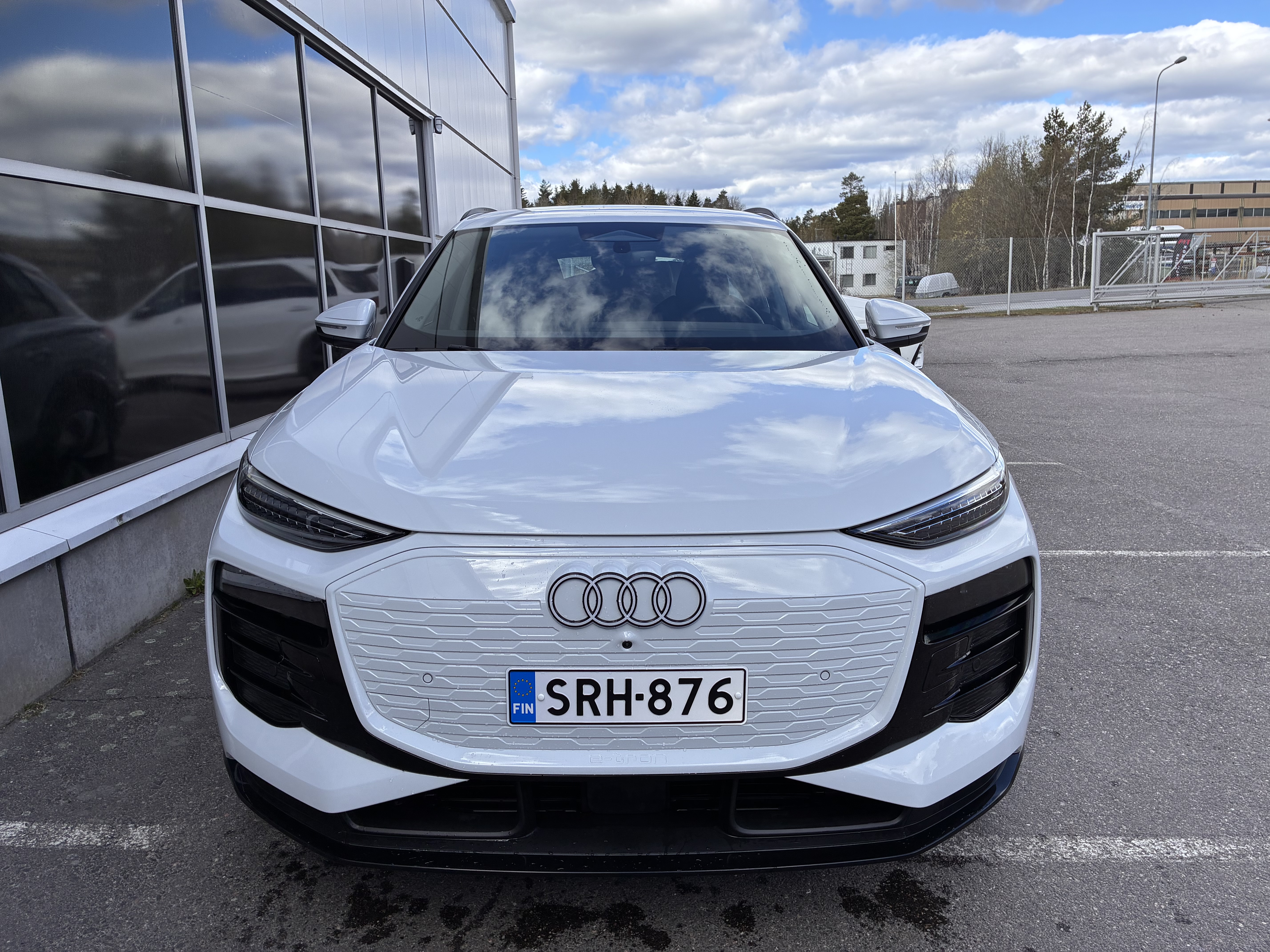 Audi Q6 e-tron 2024
