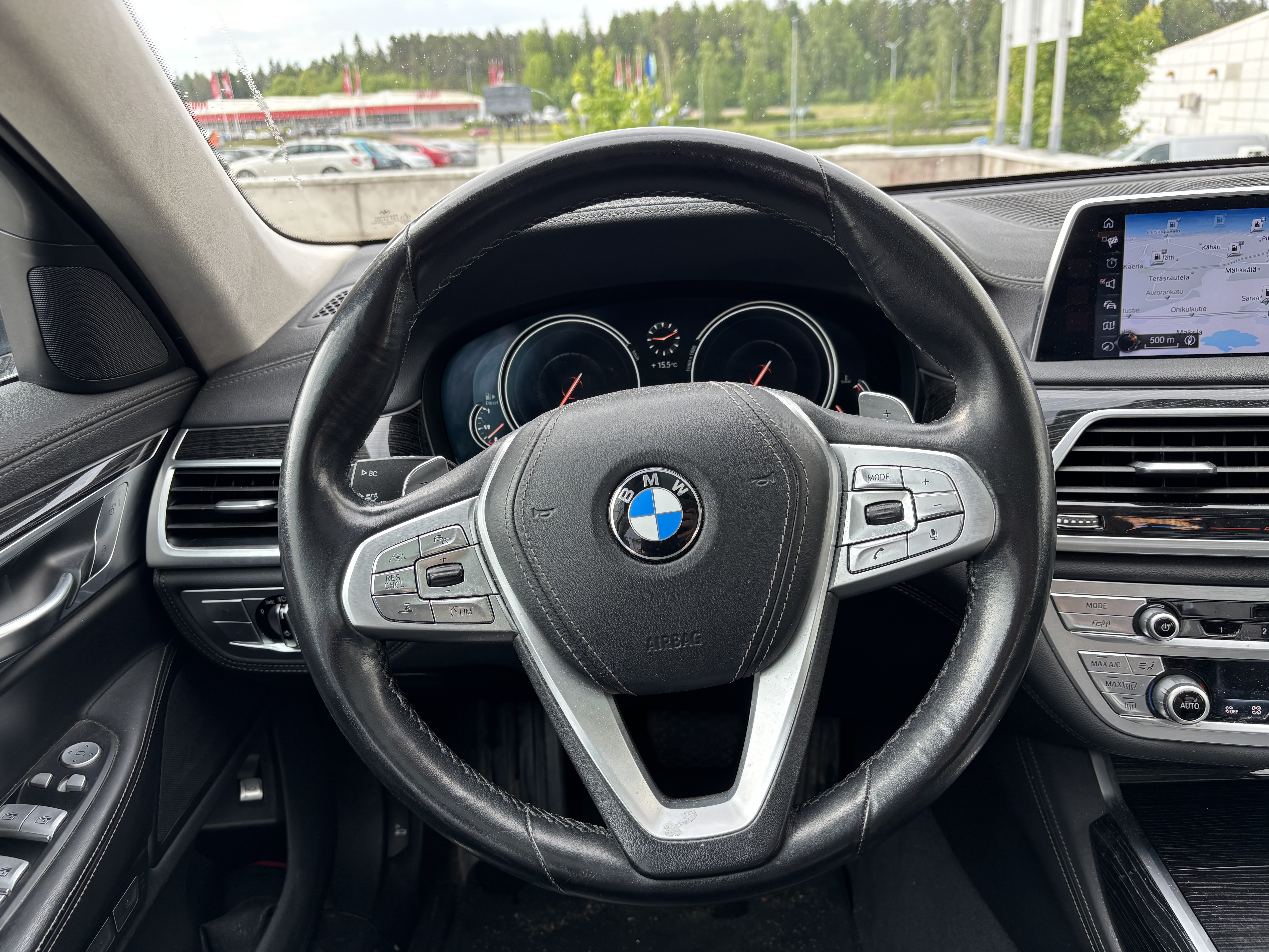 BMW 740 2016