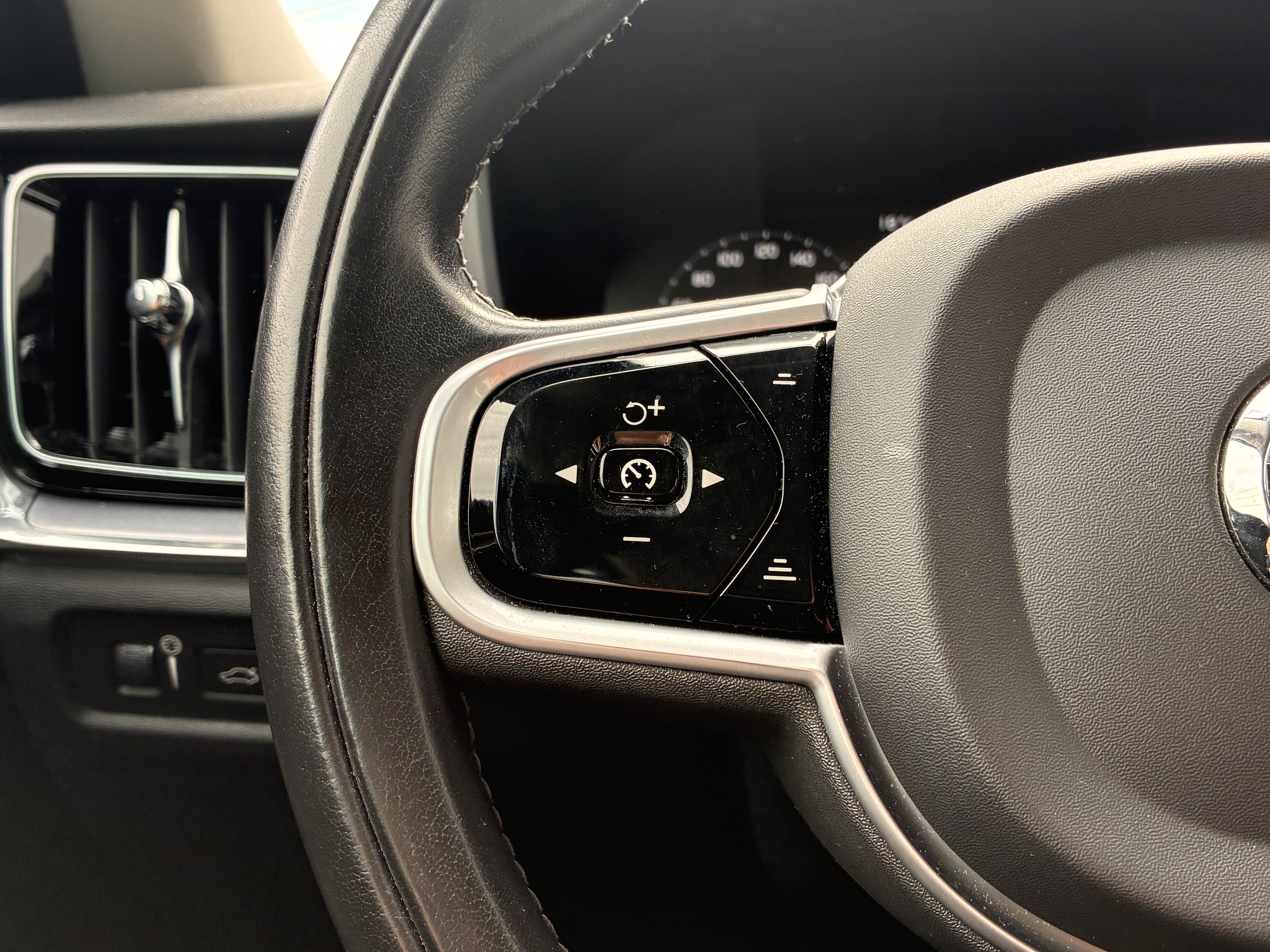 Volvo V60 2020