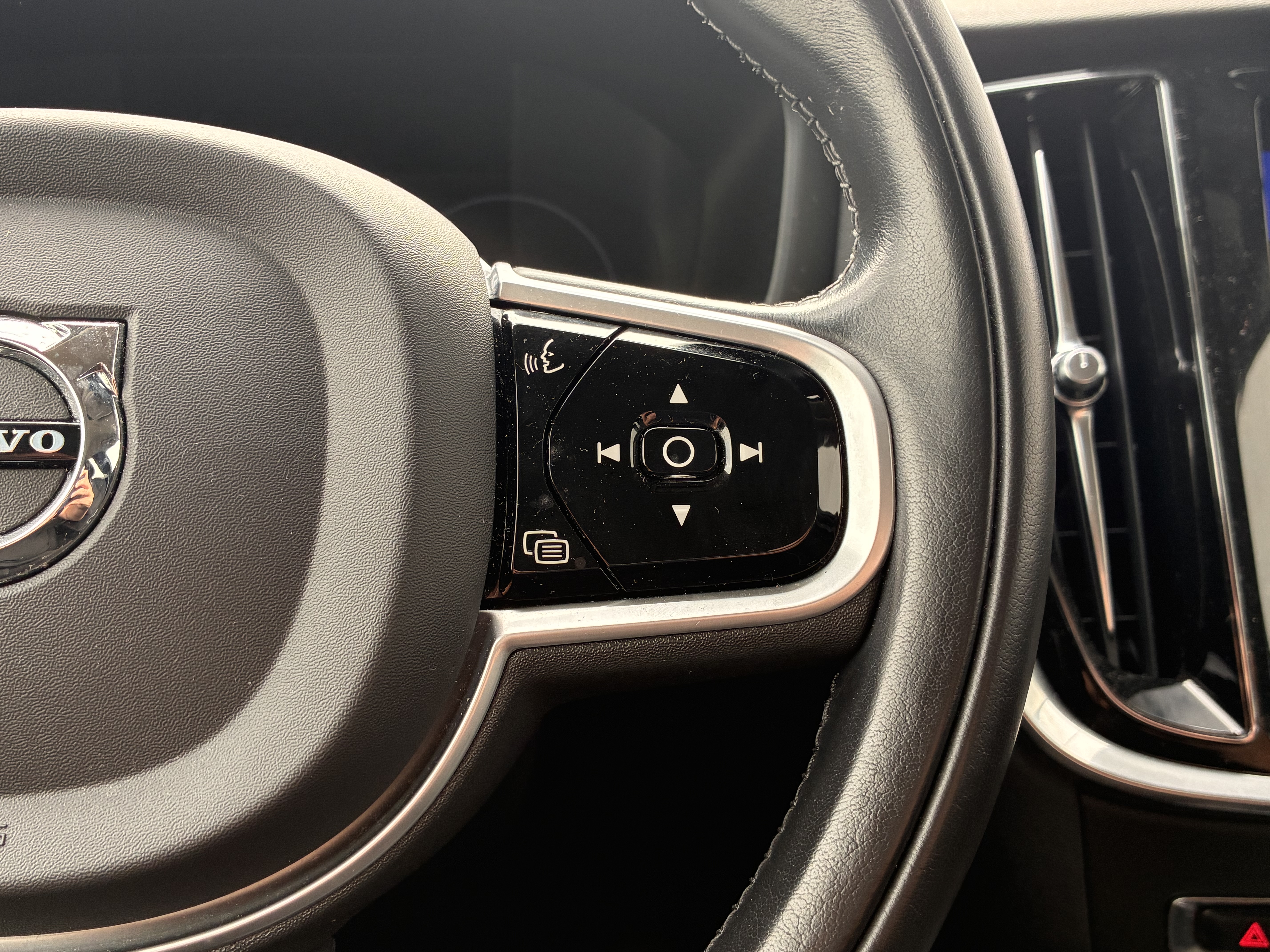 Volvo V60 2020