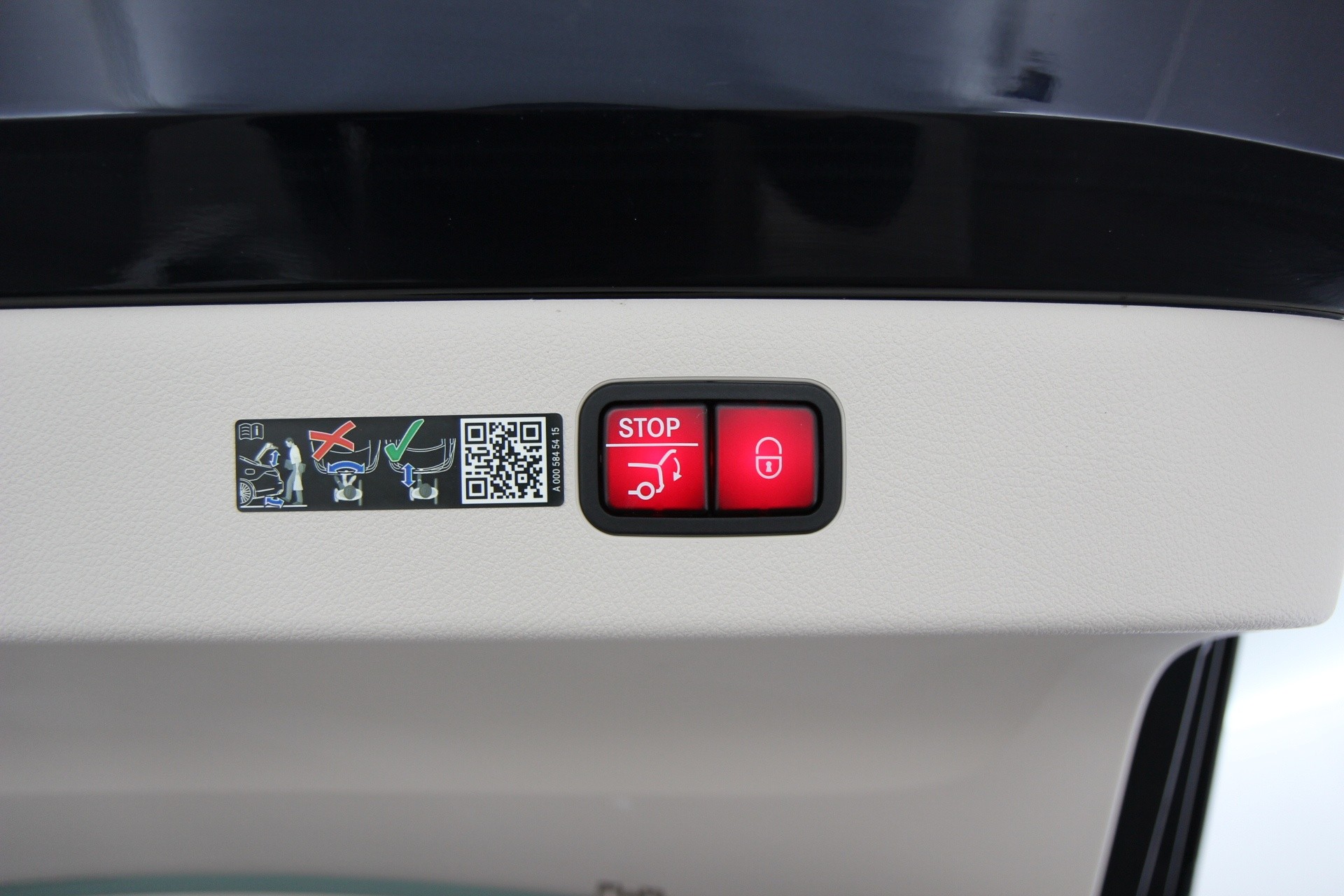 Mercedes-Benz EQS 2023