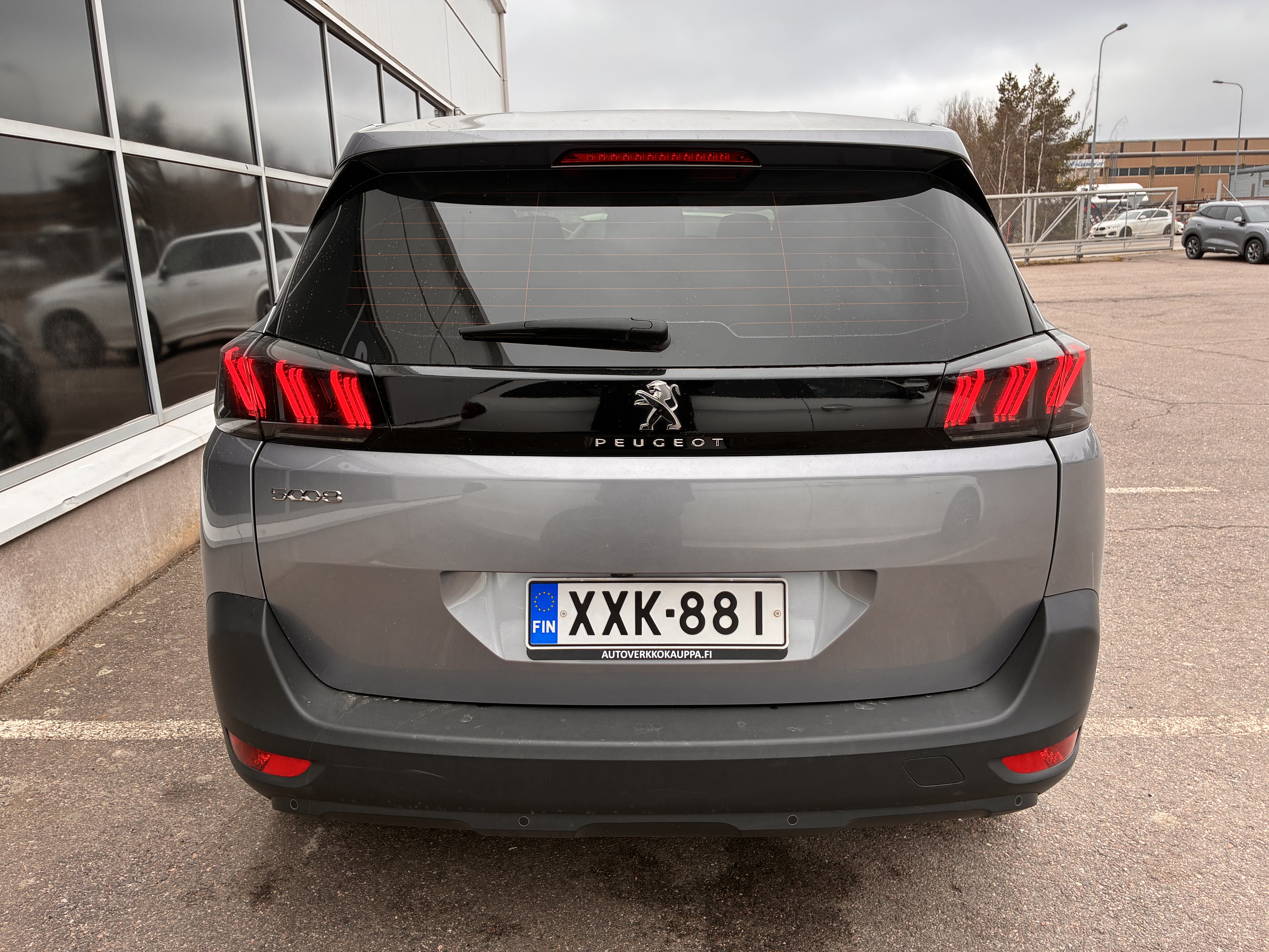 Peugeot 5008 2021