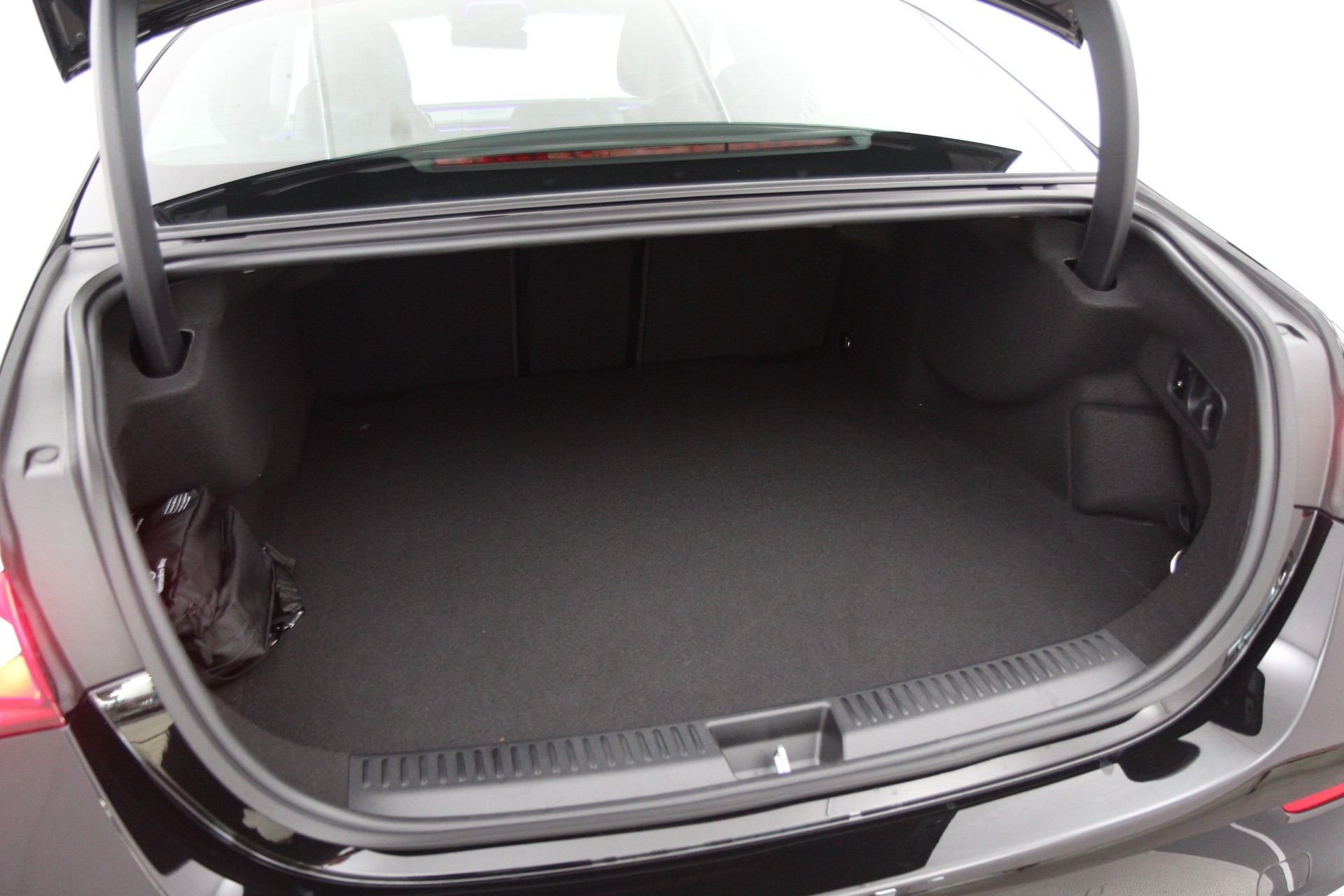 Mercedes-Benz E 2025