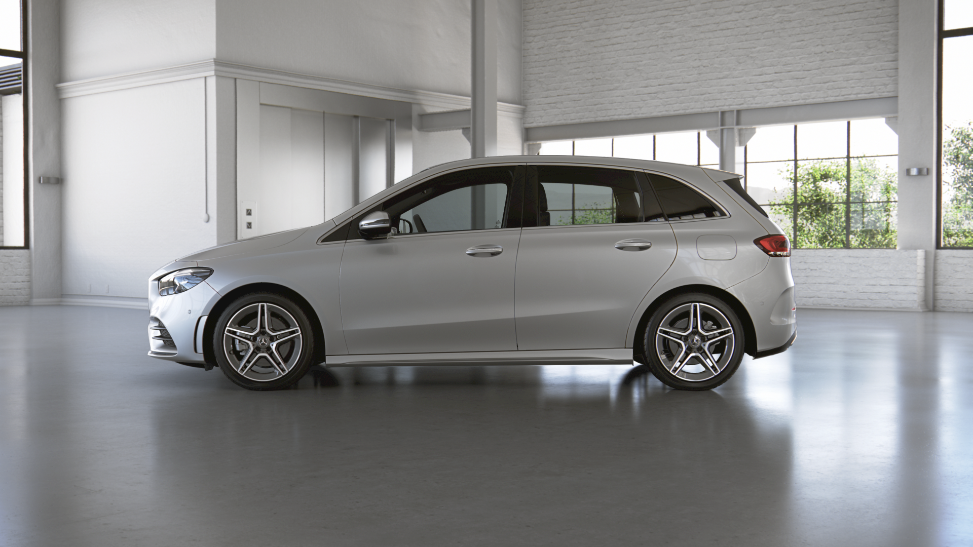 MERCEDES-BENZ B 2022
