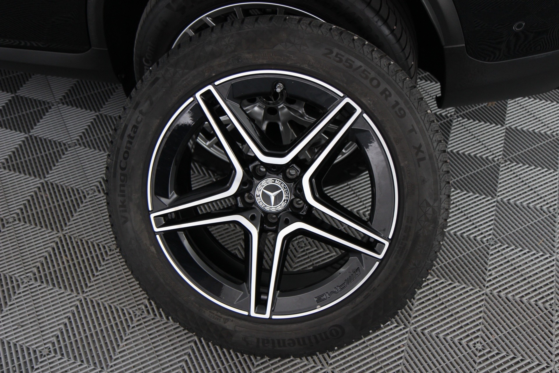 Mercedes-Benz GLC 2023