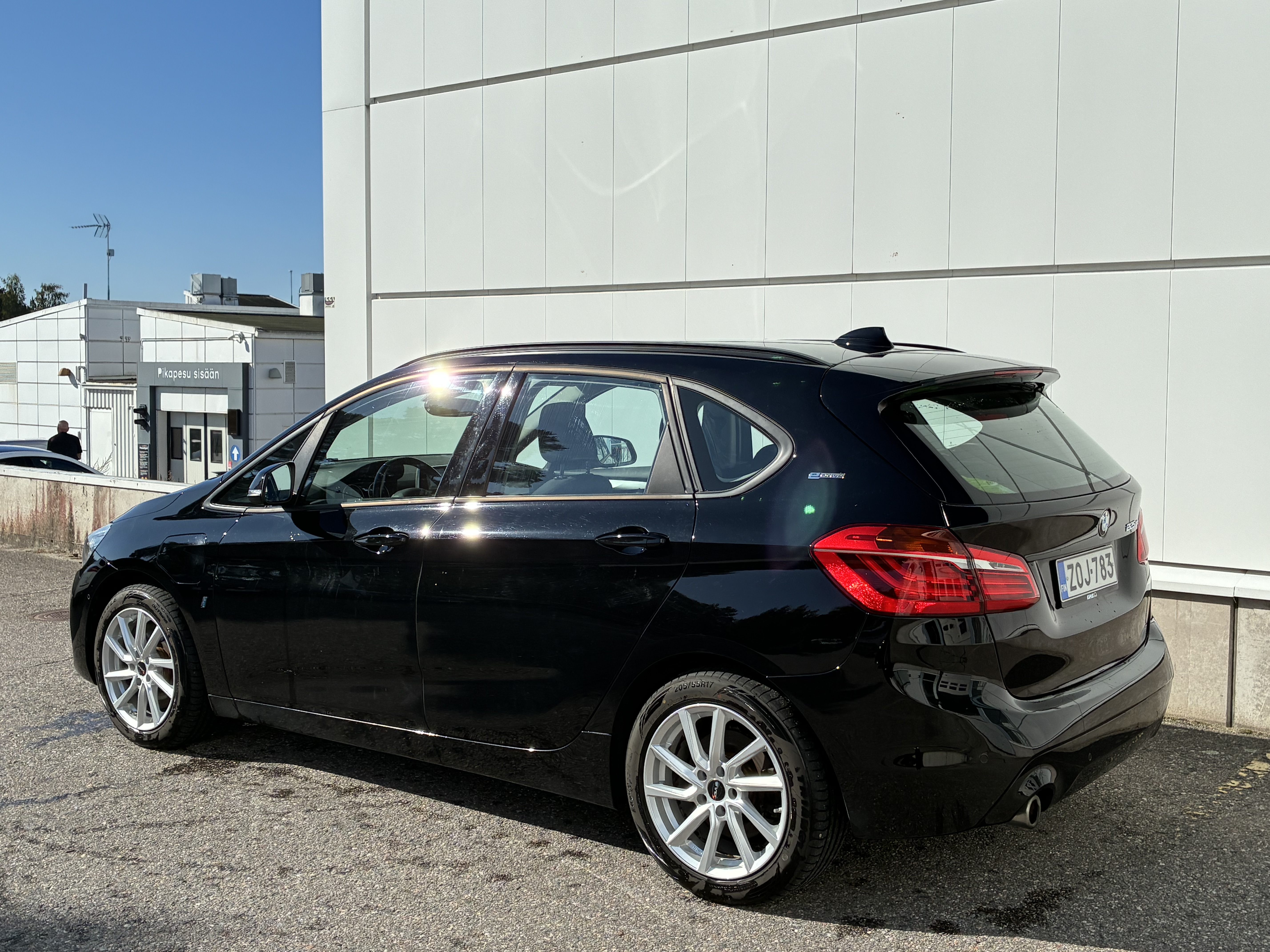 BMW 225 2019