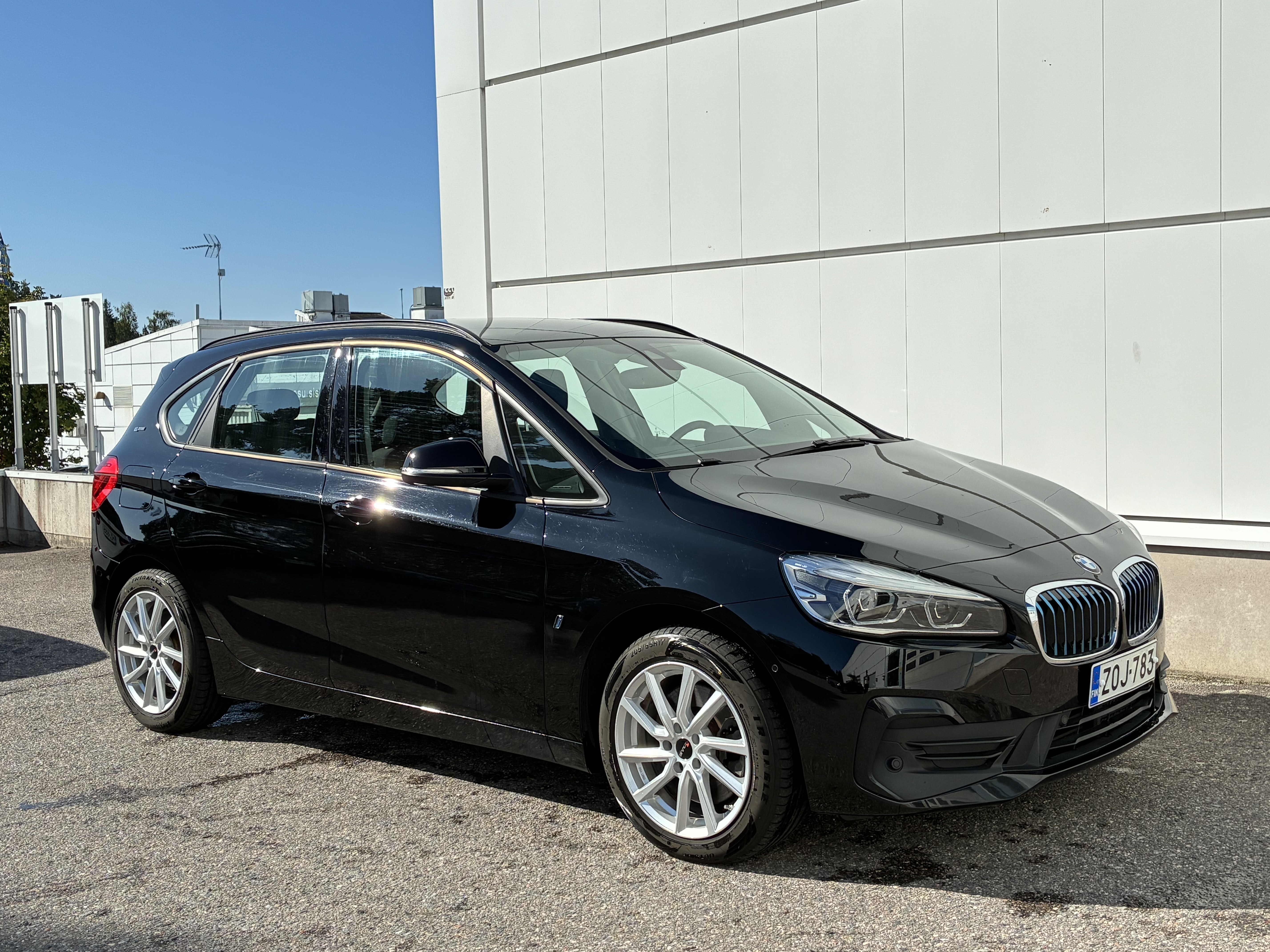 BMW 225 2019