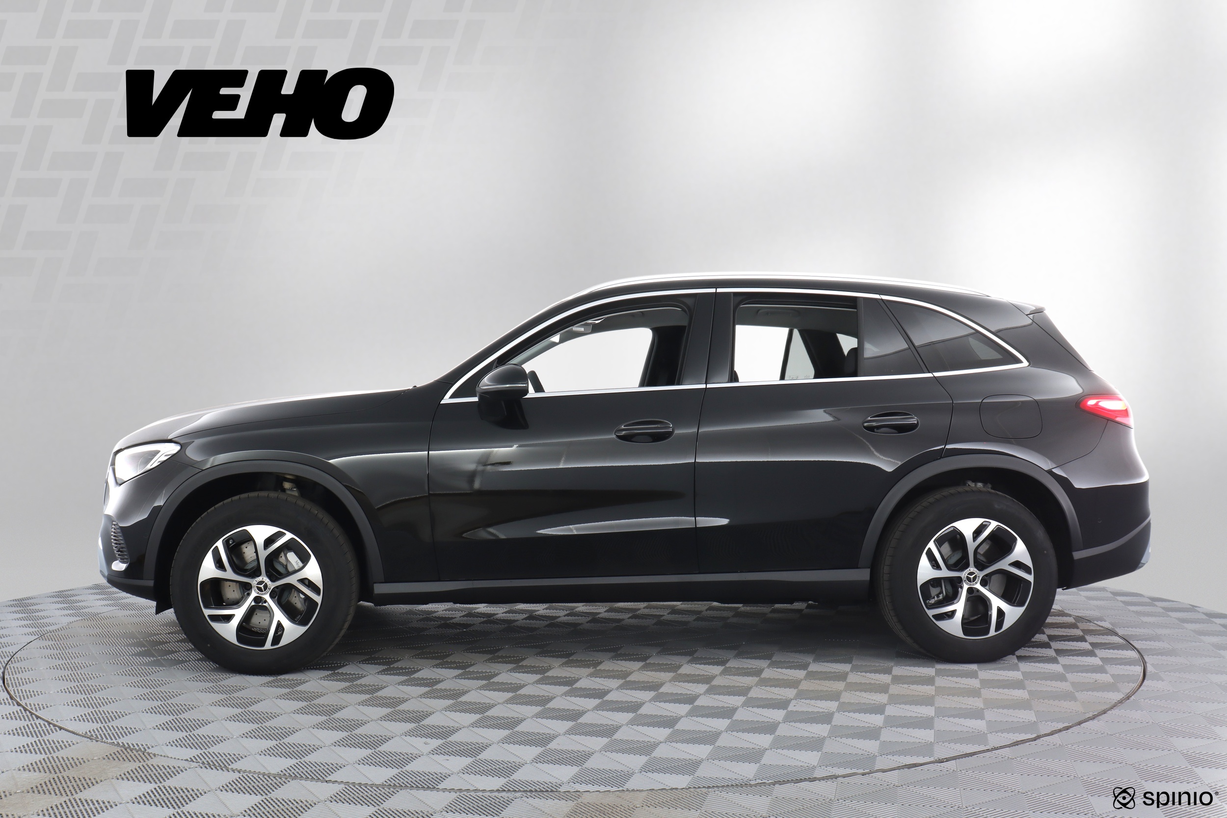 Mercedes-Benz GLC 2025