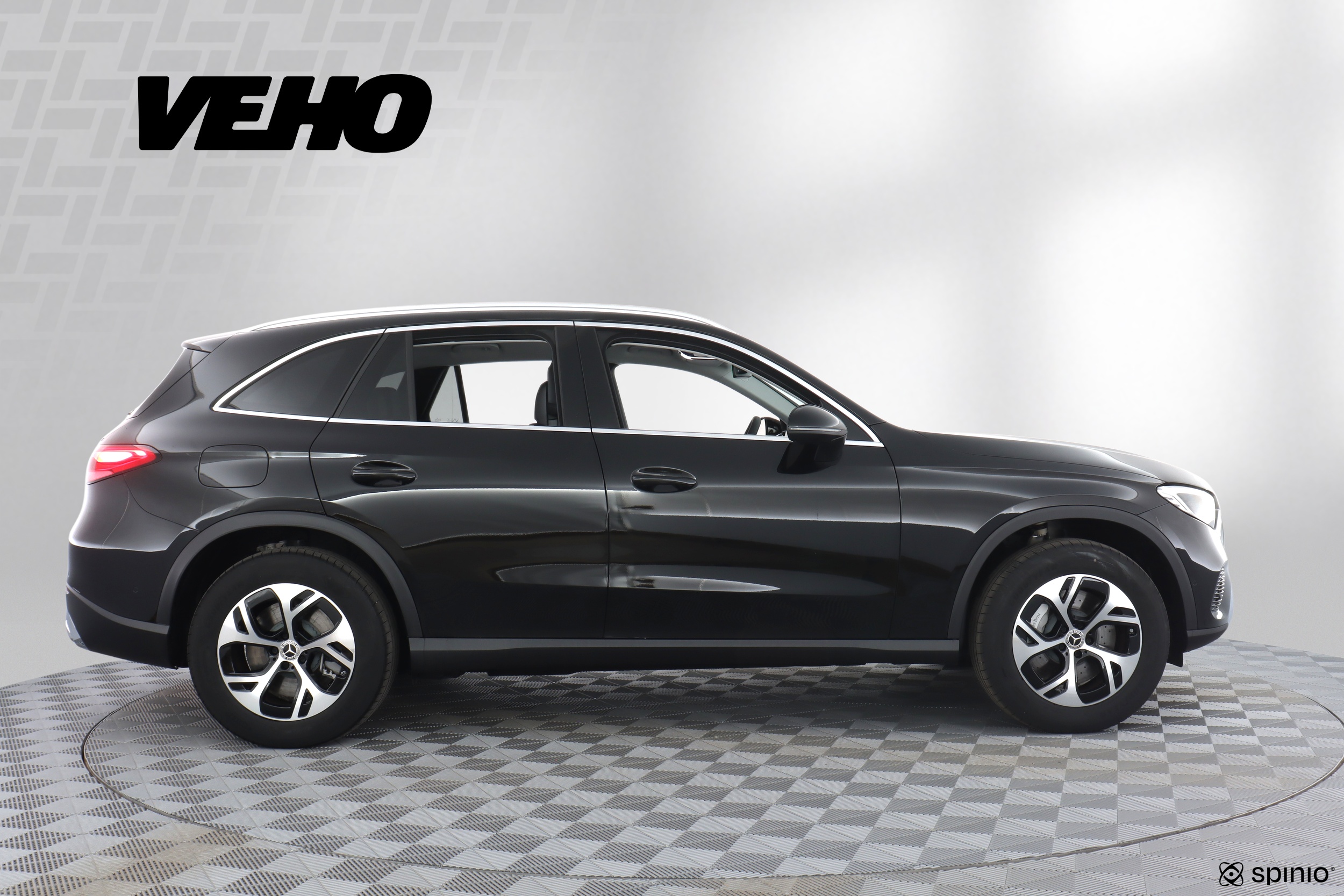 Mercedes-Benz GLC 2025