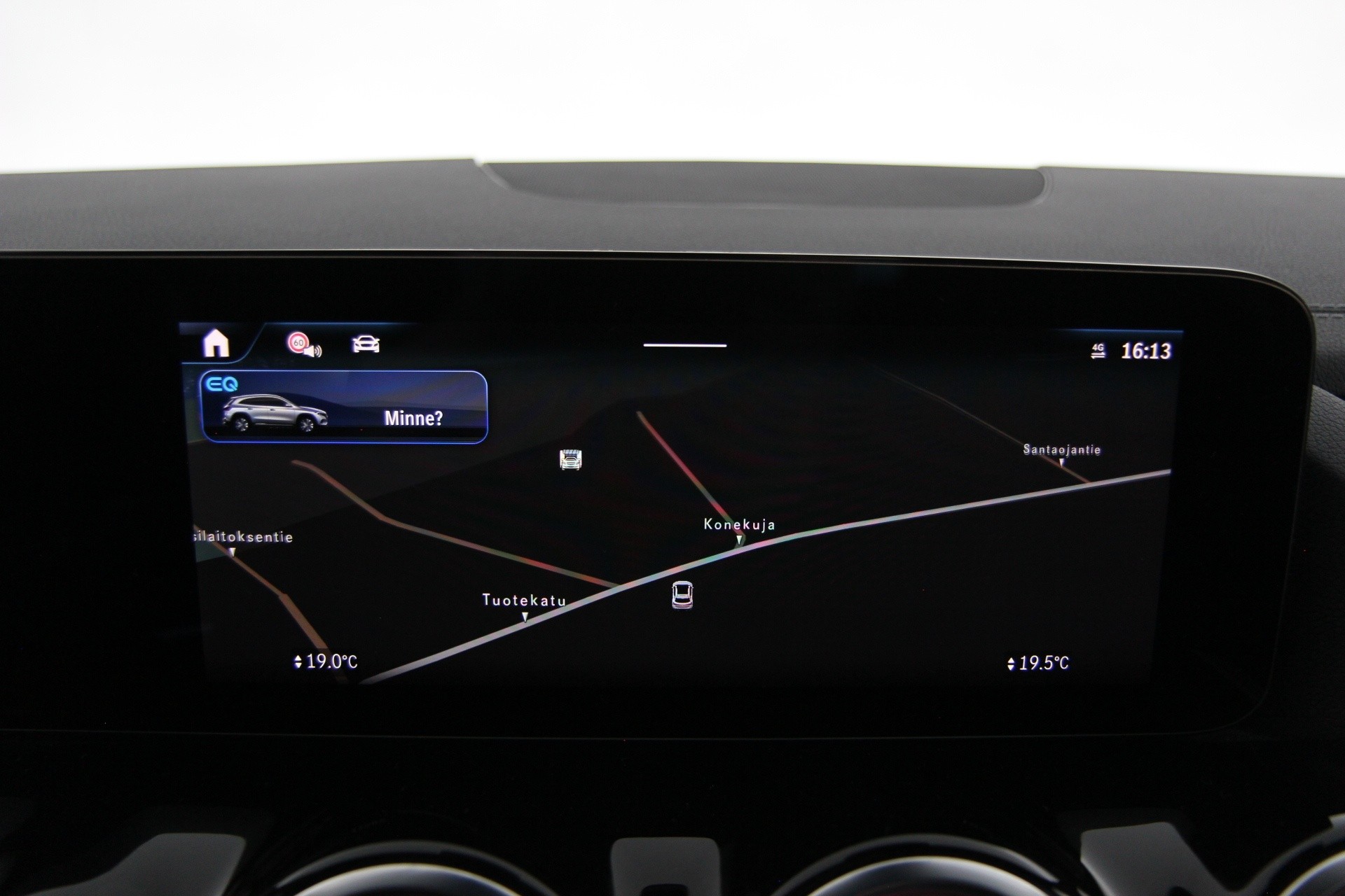 Mercedes-Benz EQA 2024