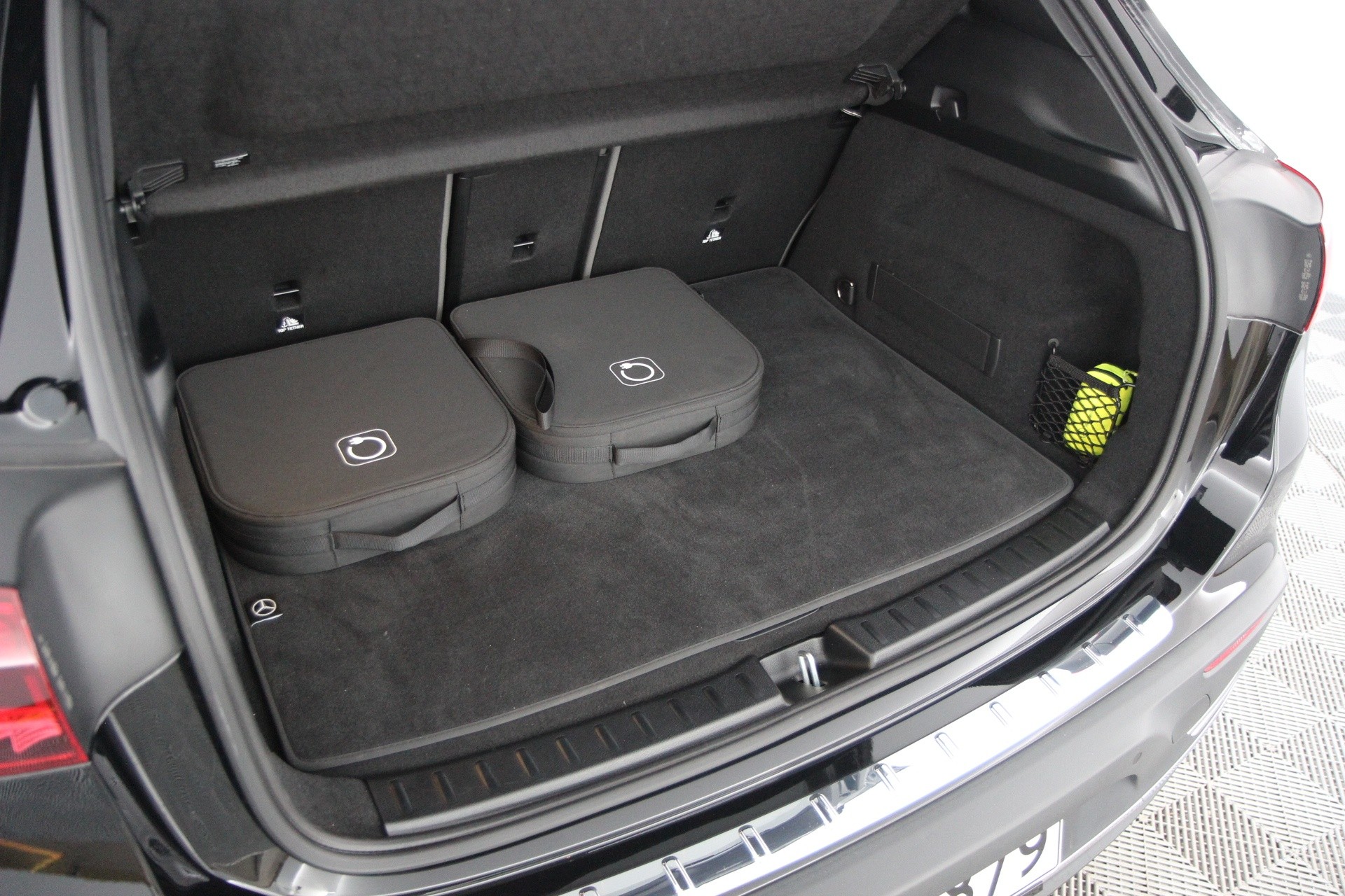 Mercedes-Benz EQA 2024