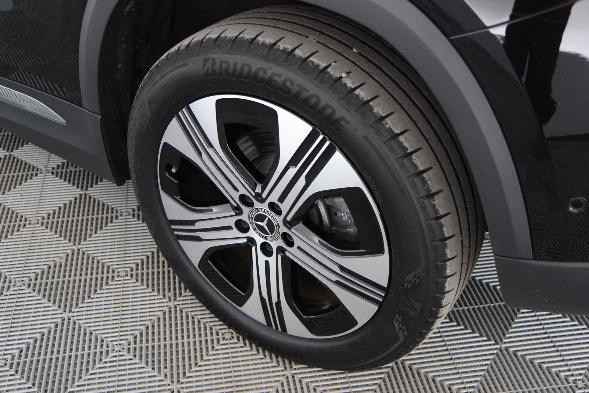 Mercedes-Benz EQA 2024