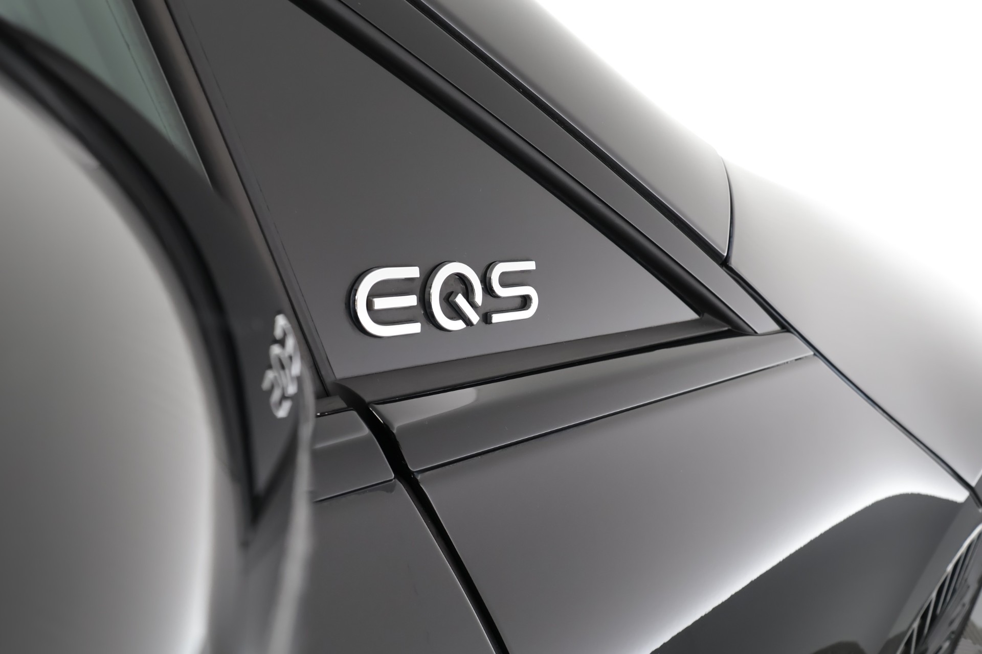 MERCEDES-BENZ EQS 2022