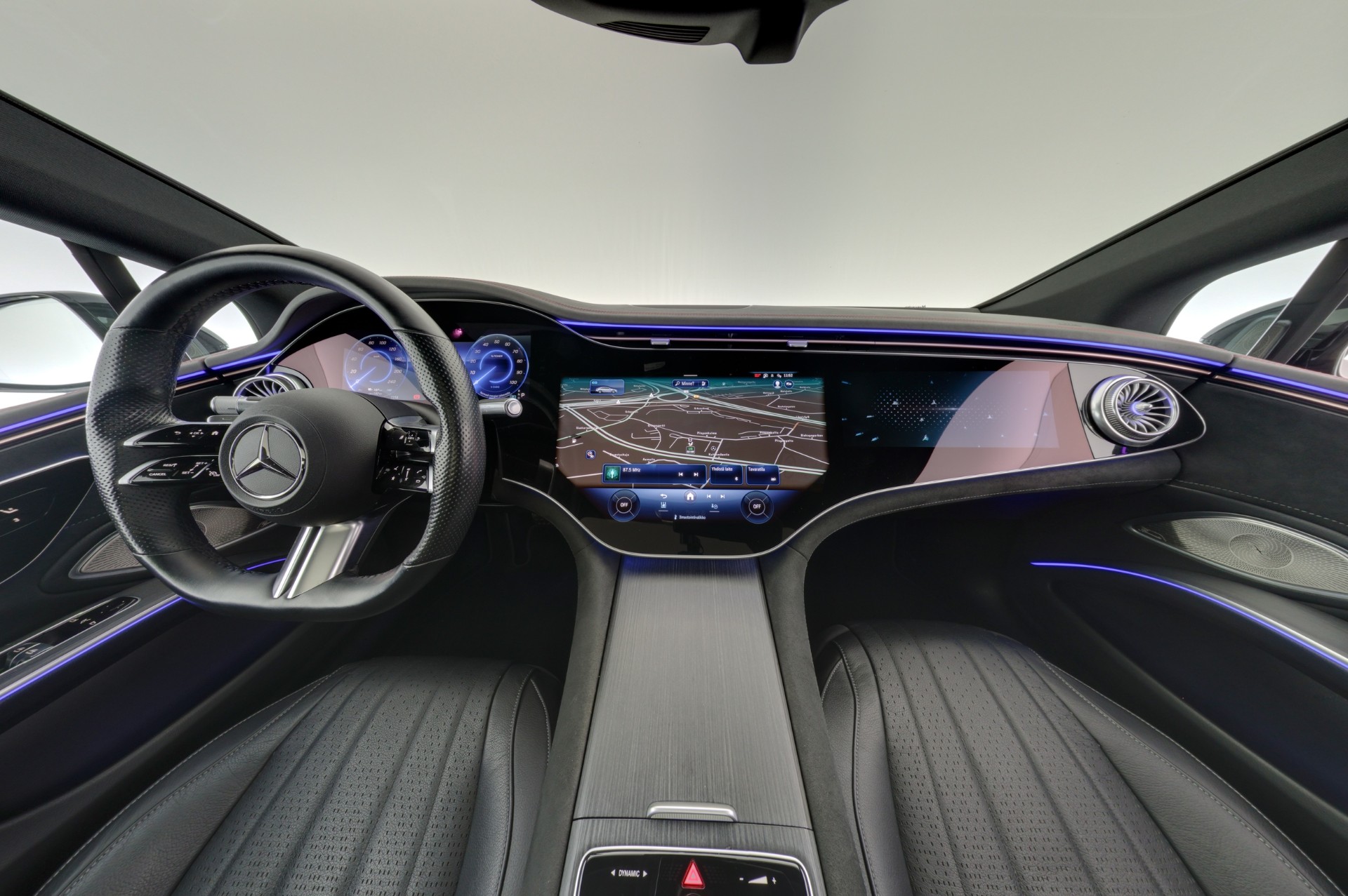 MERCEDES-BENZ EQS 2022