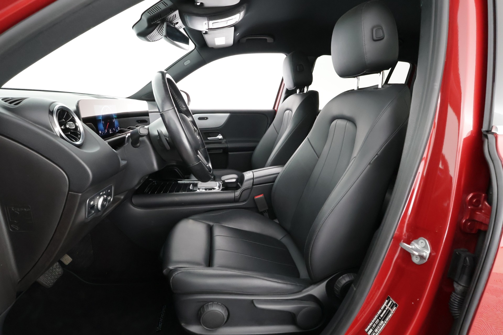 MERCEDES-BENZ GLB 2020
