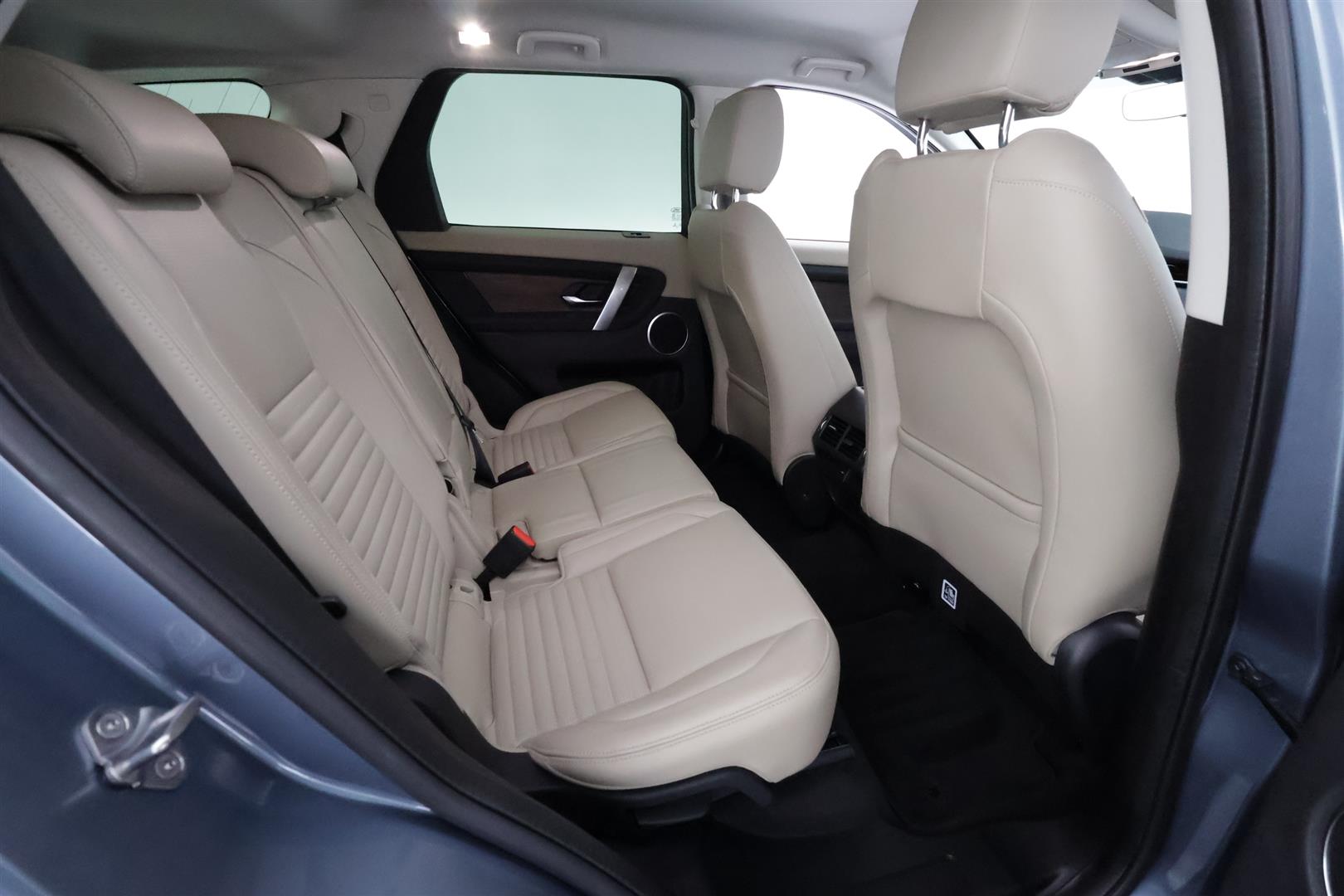 Land Rover Discovery Sport 2021