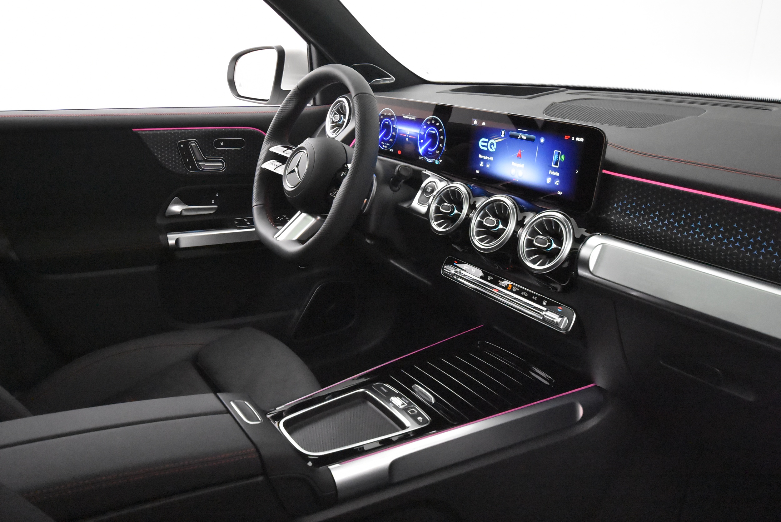 Mercedes-Benz EQB 2024