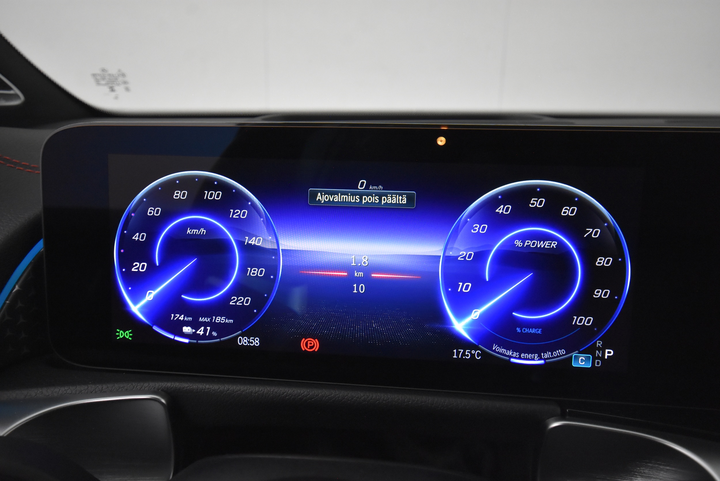 Mercedes-Benz EQB 2024