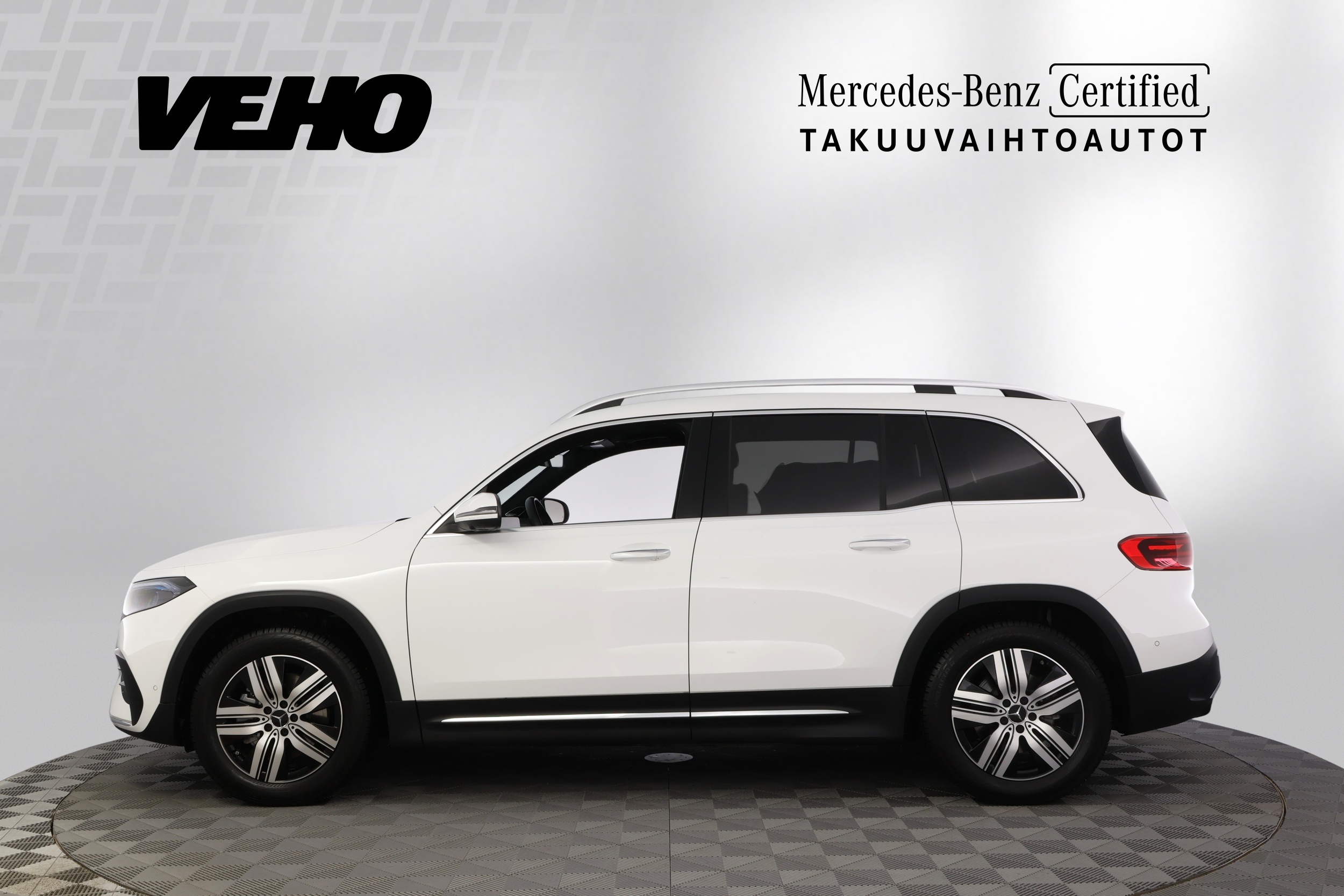 Mercedes-Benz EQB 2024