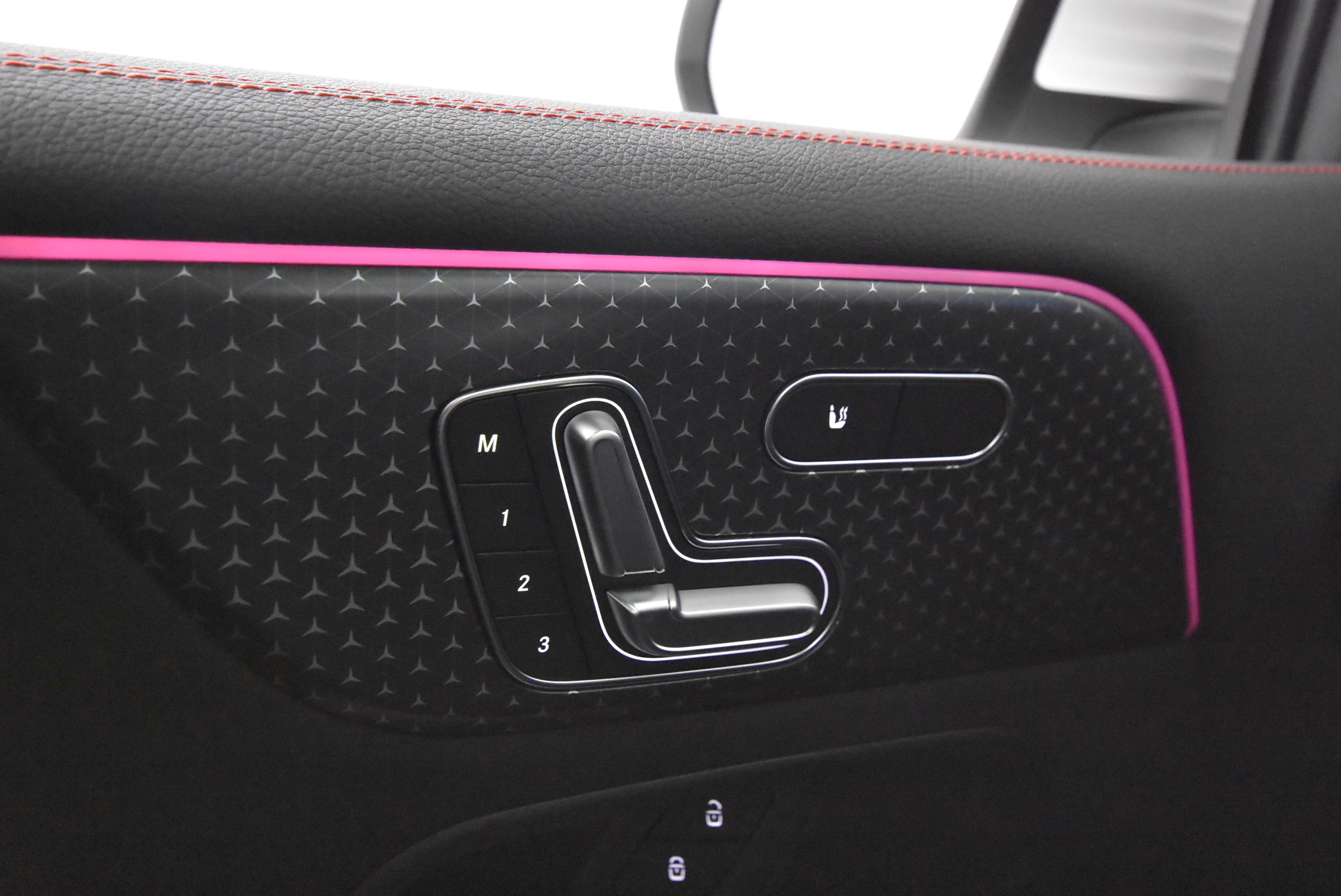 Mercedes-Benz EQB 2024