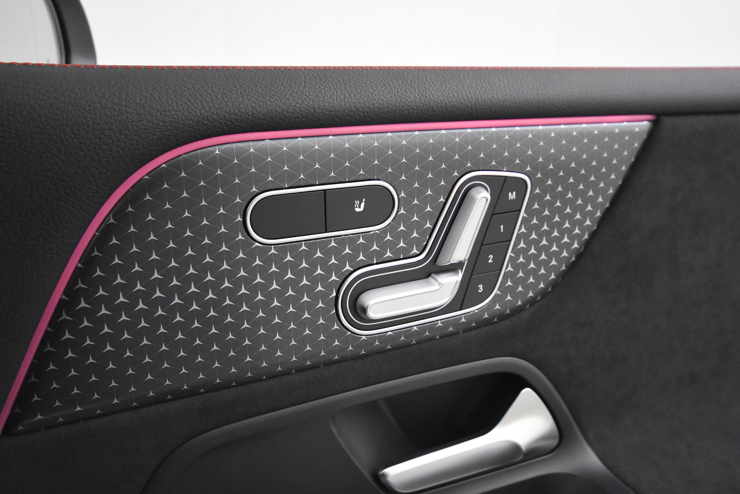 Mercedes-Benz EQB 2024