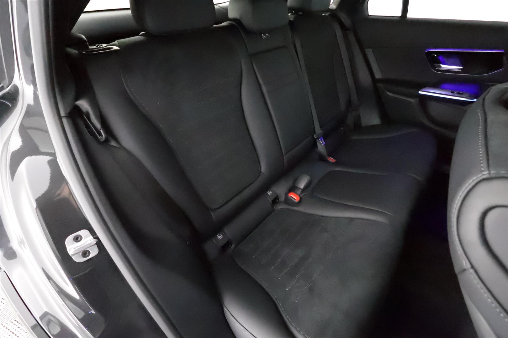 Mercedes-Benz GLC 2025