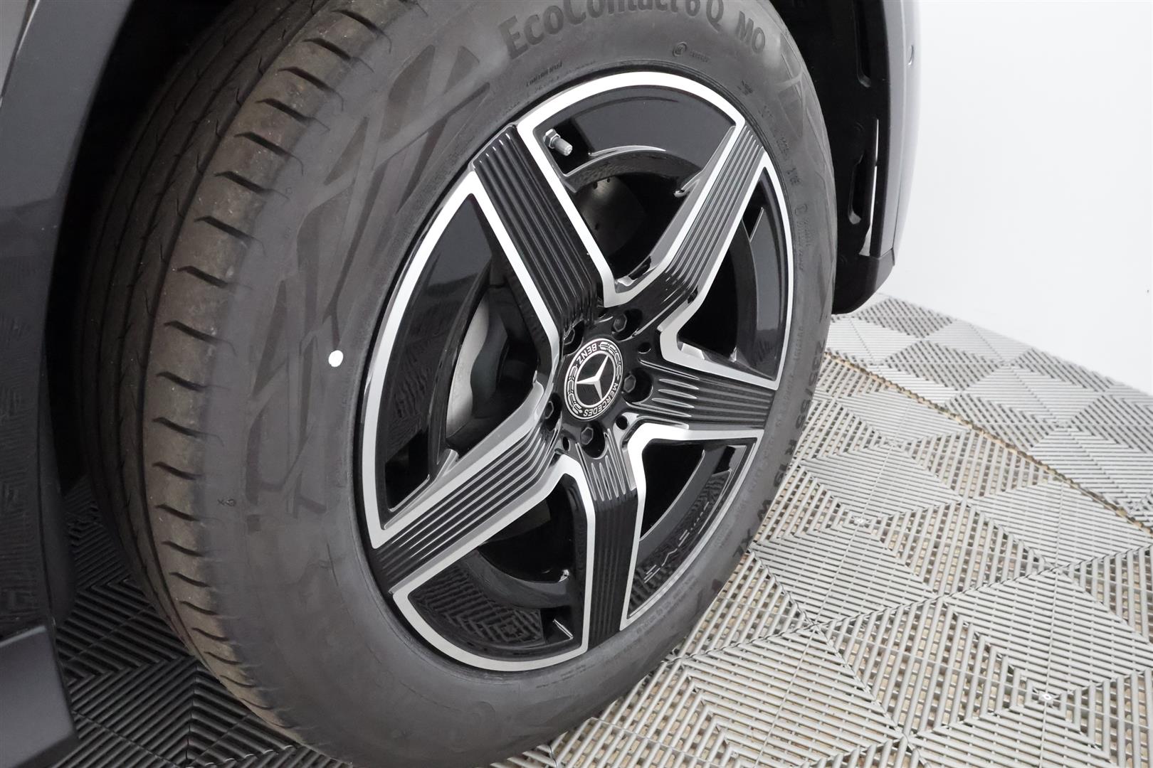 Mercedes-Benz GLC 2025