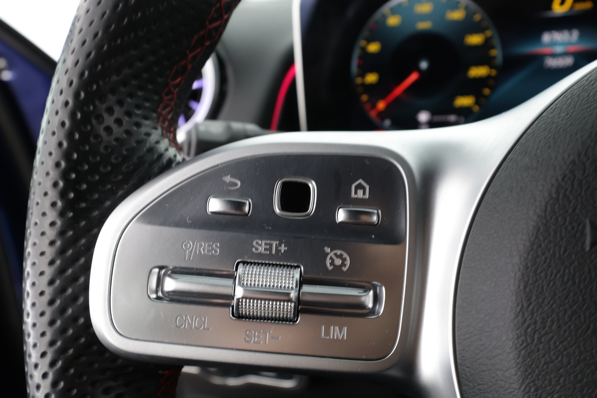 Mercedes-Benz GLB 2020