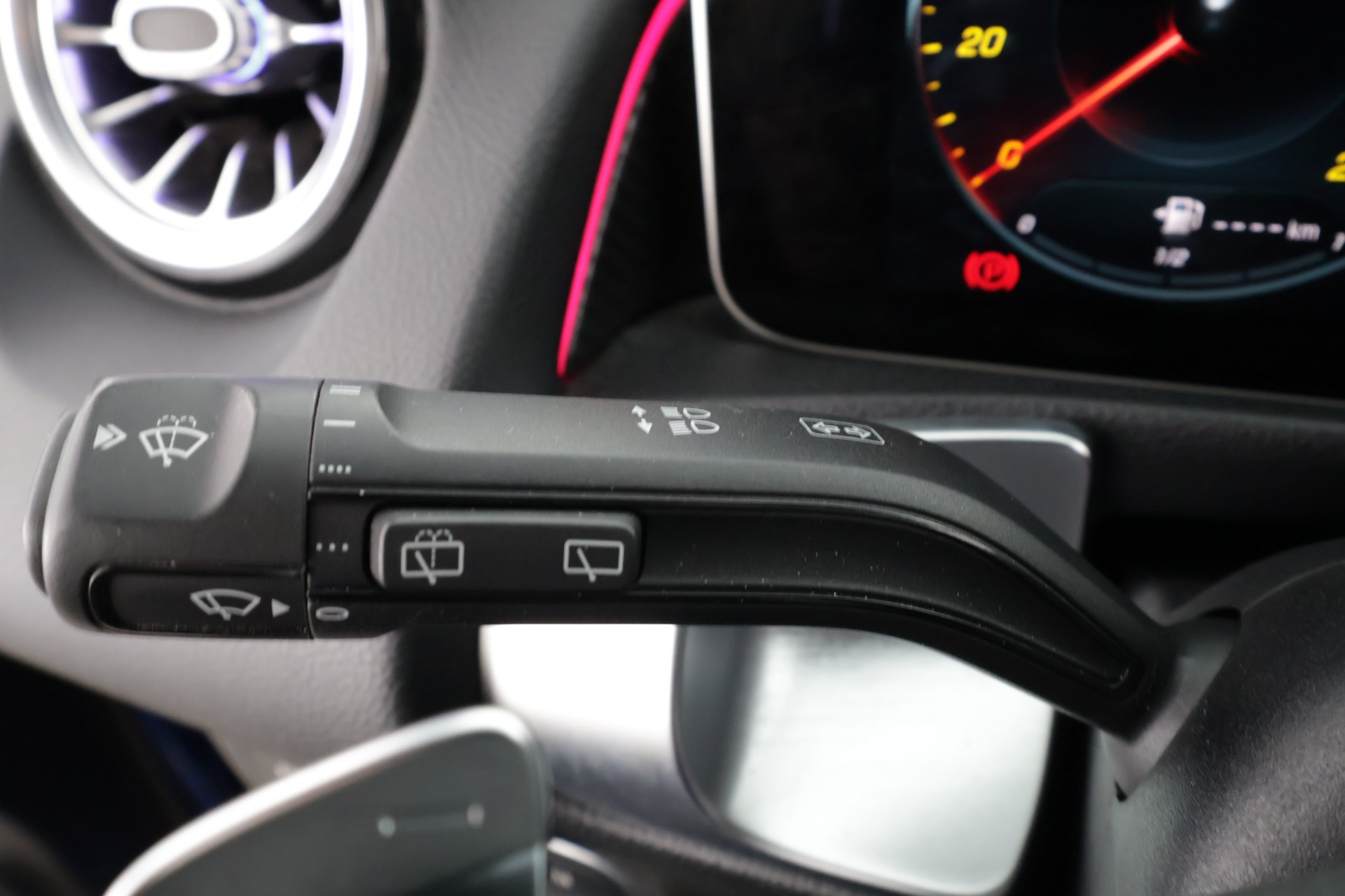 Mercedes-Benz GLB 2020