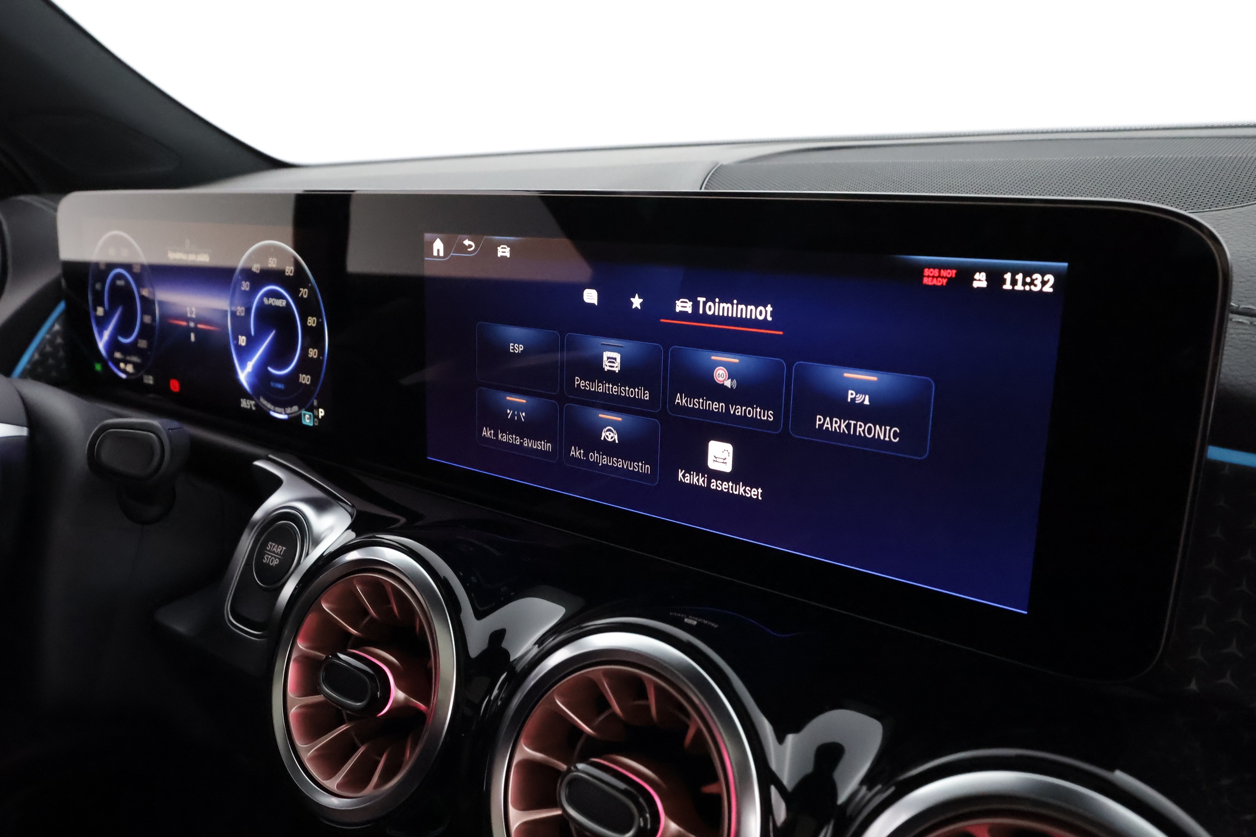 Mercedes-Benz EQB 2025