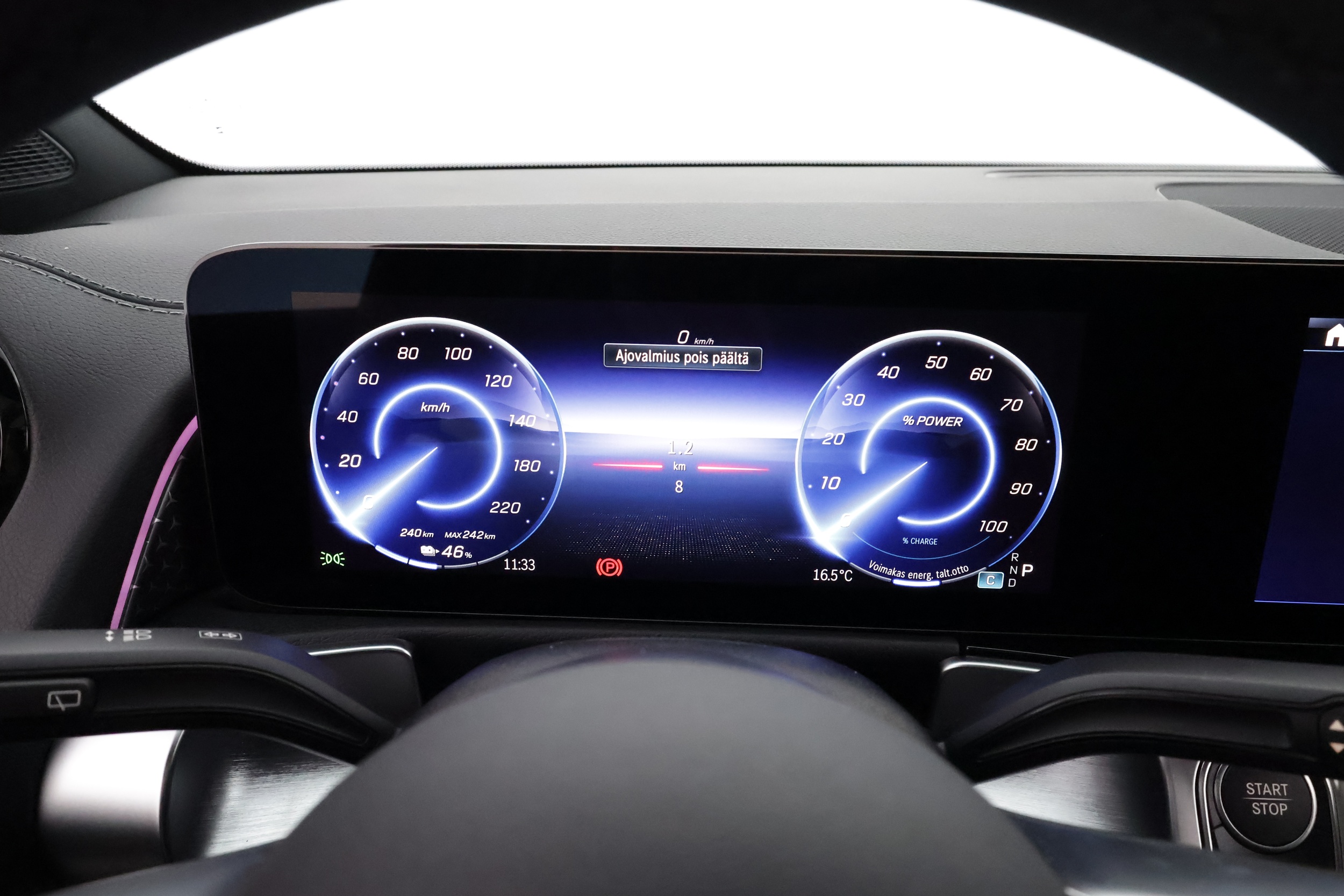 Mercedes-Benz EQB 2025