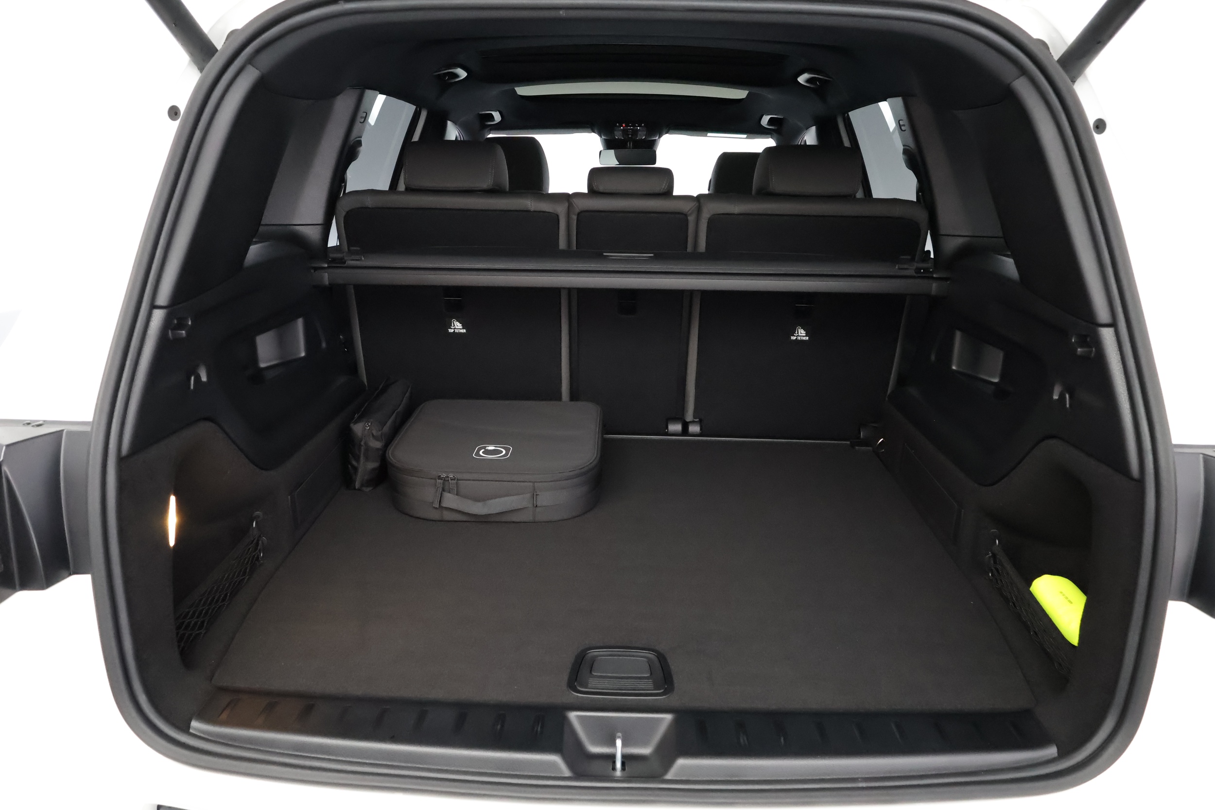 Mercedes-Benz EQB 2025