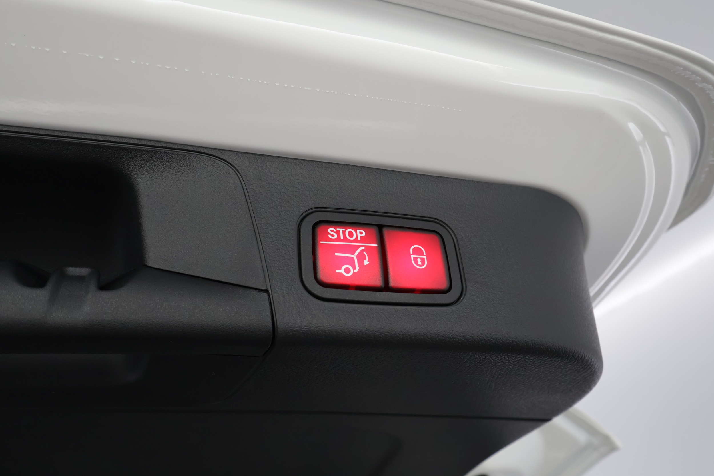 Mercedes-Benz EQB 2025