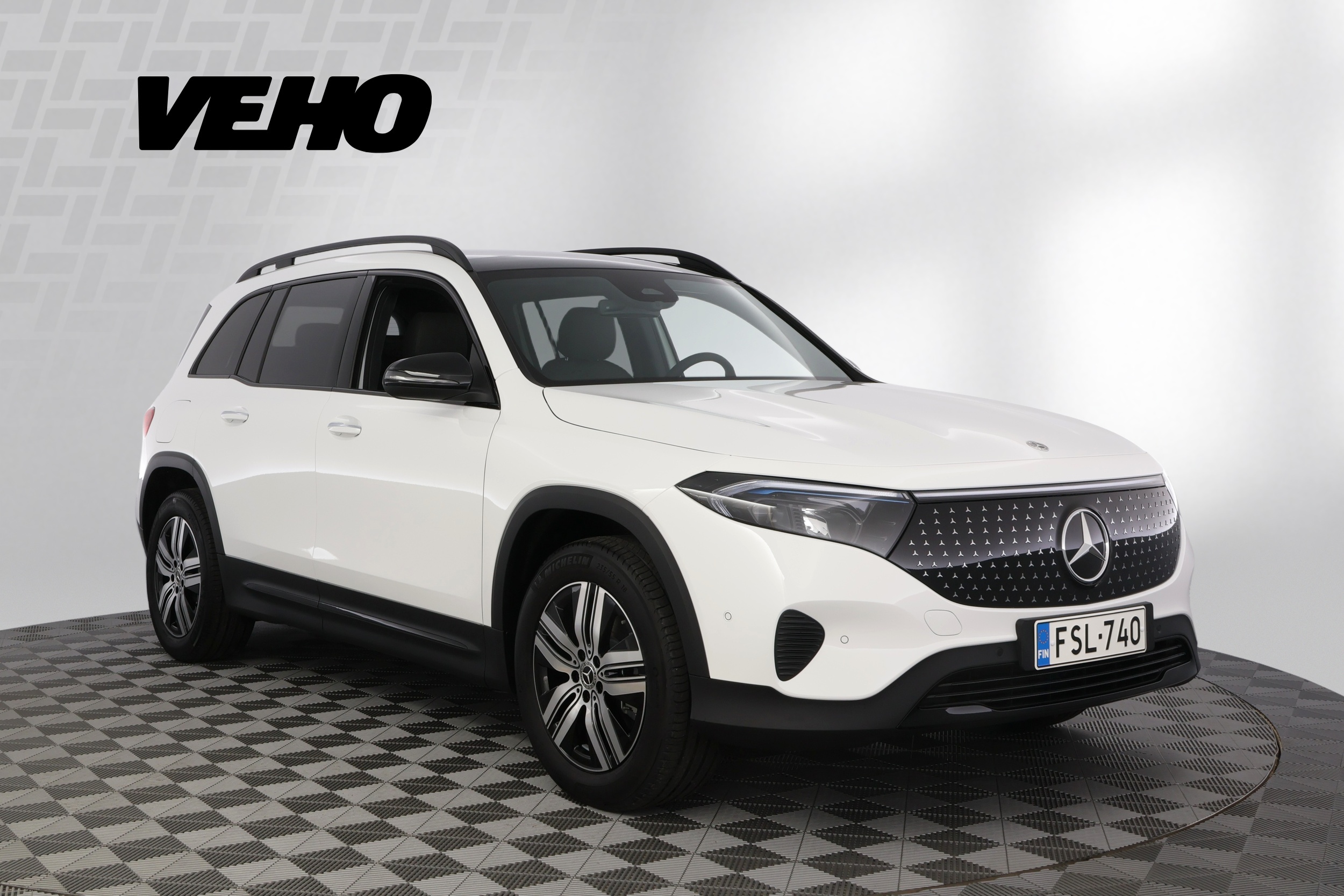 Mercedes-Benz EQB 2025