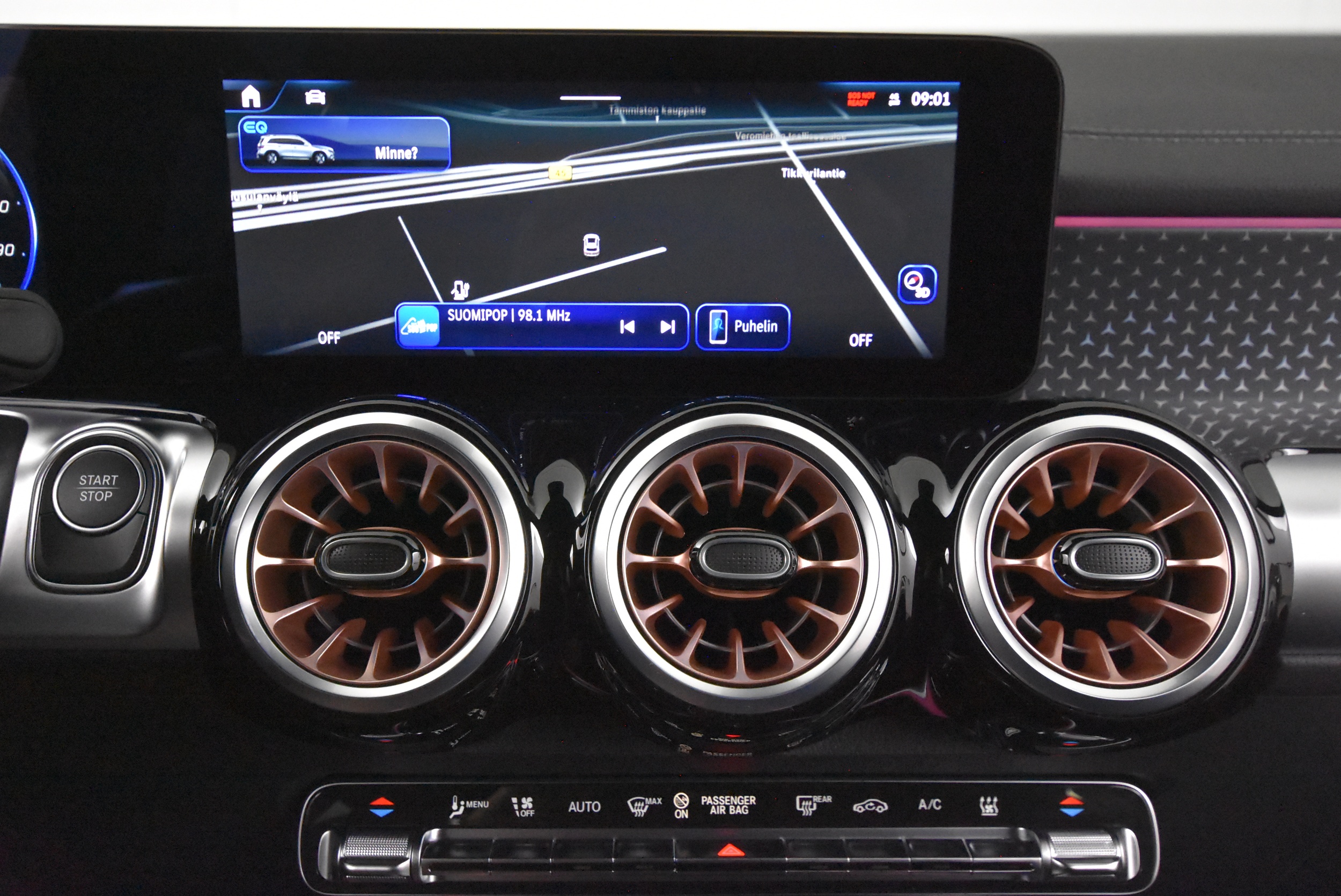 Mercedes-Benz EQB 2025