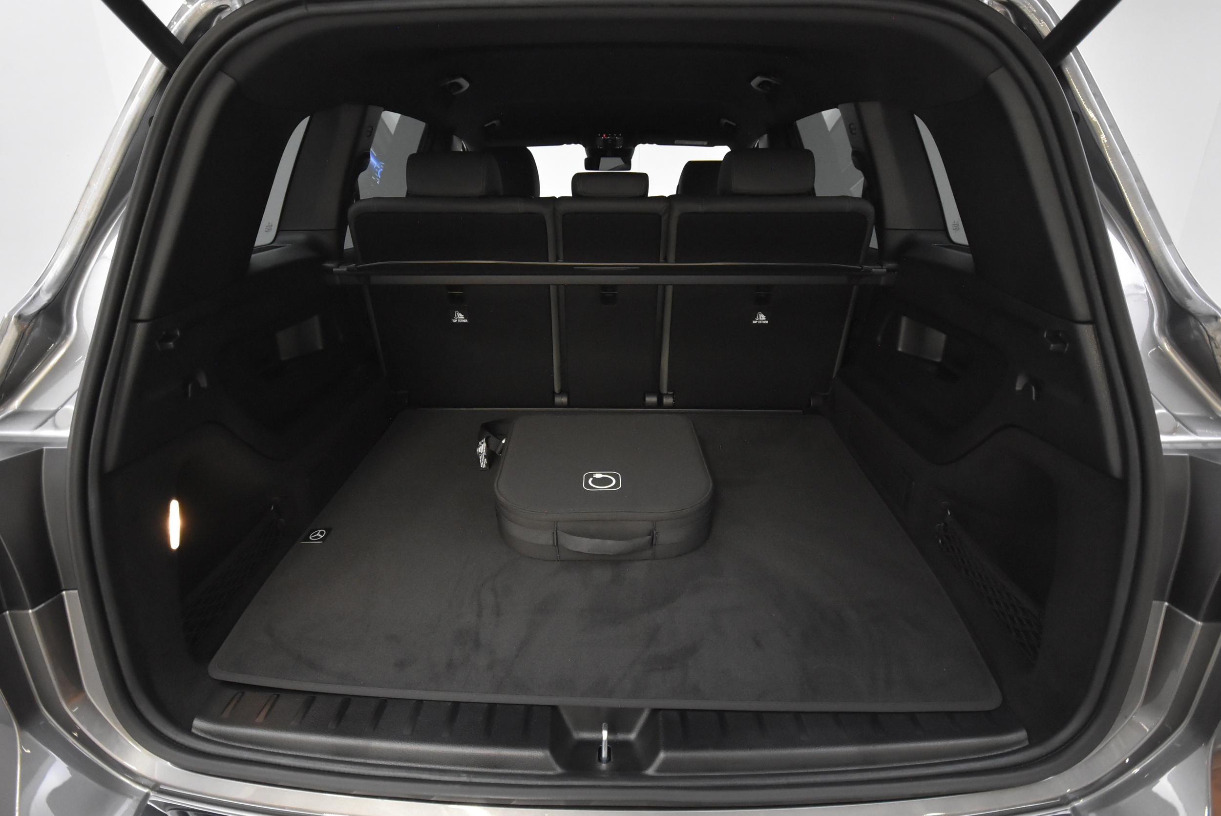 Mercedes-Benz EQB 2025