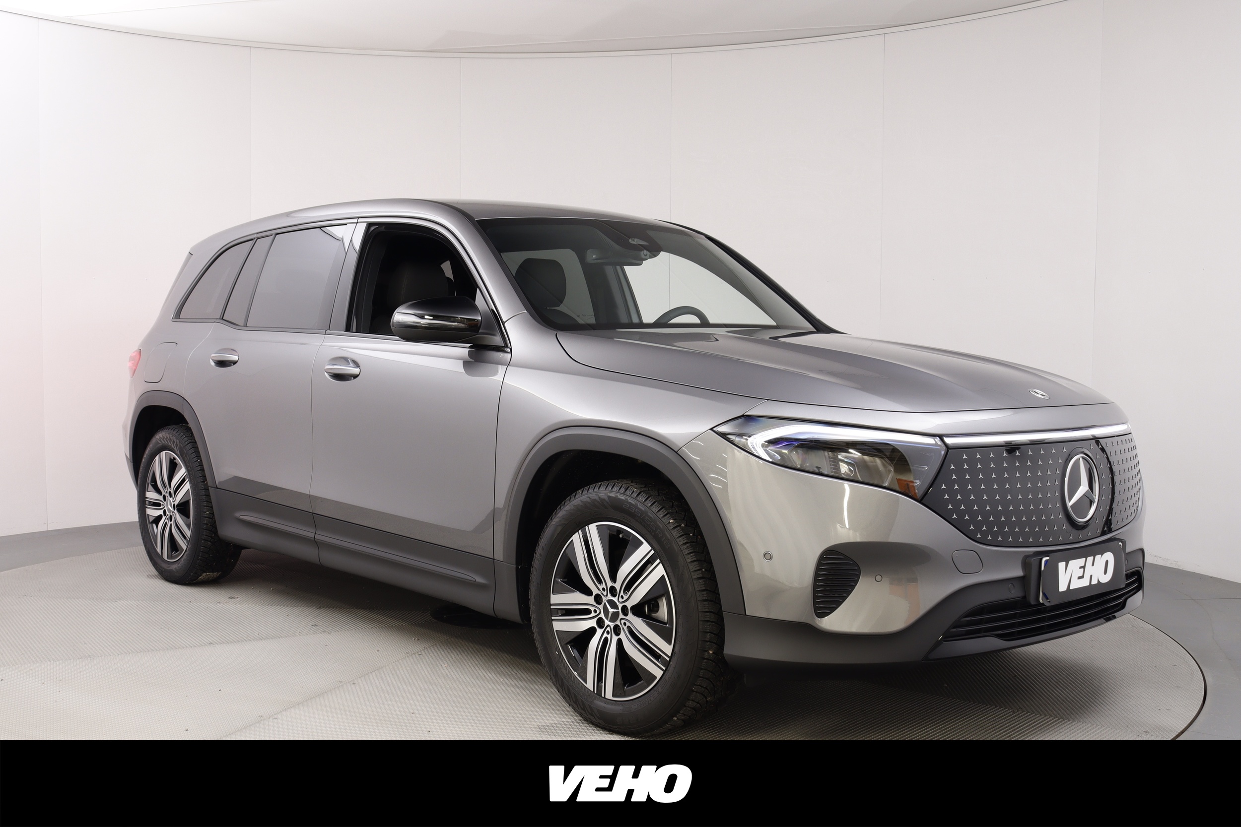 Mercedes-Benz EQB 2025