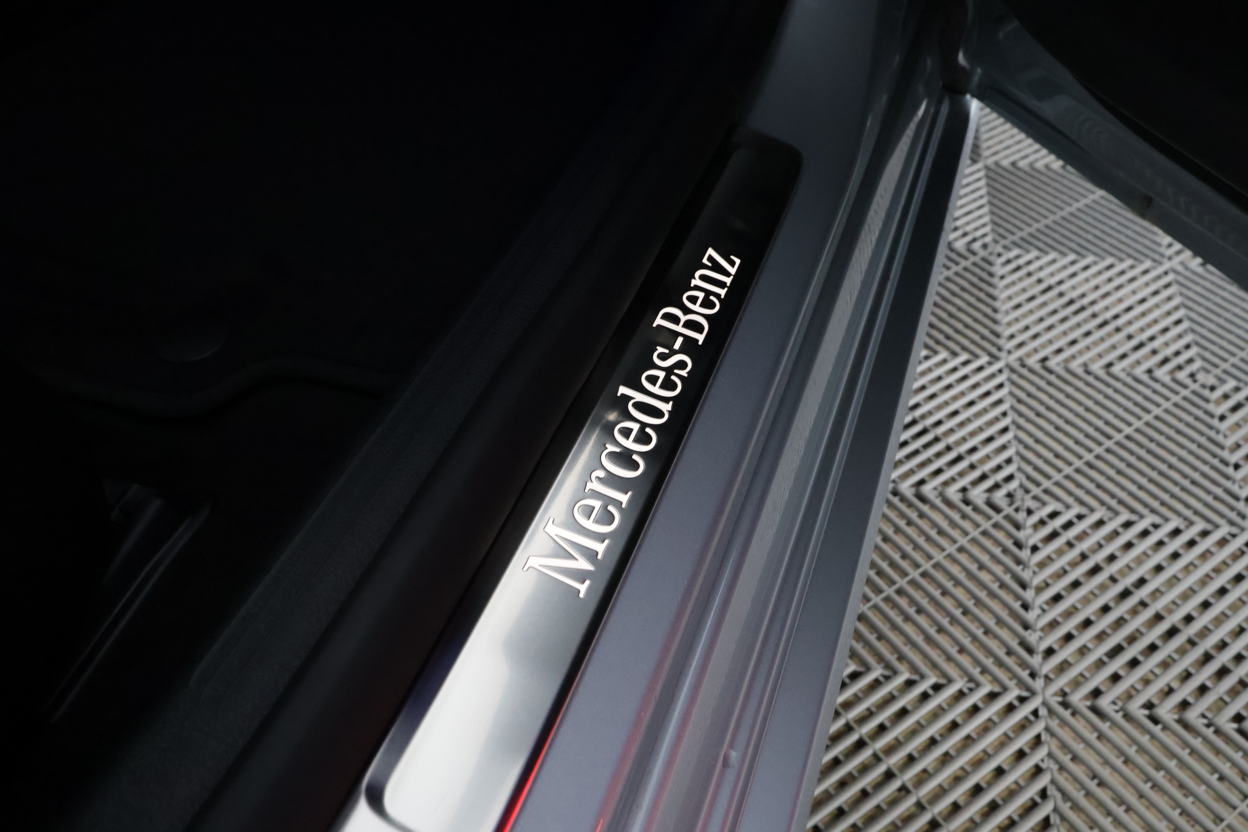 Mercedes-Benz C 2025