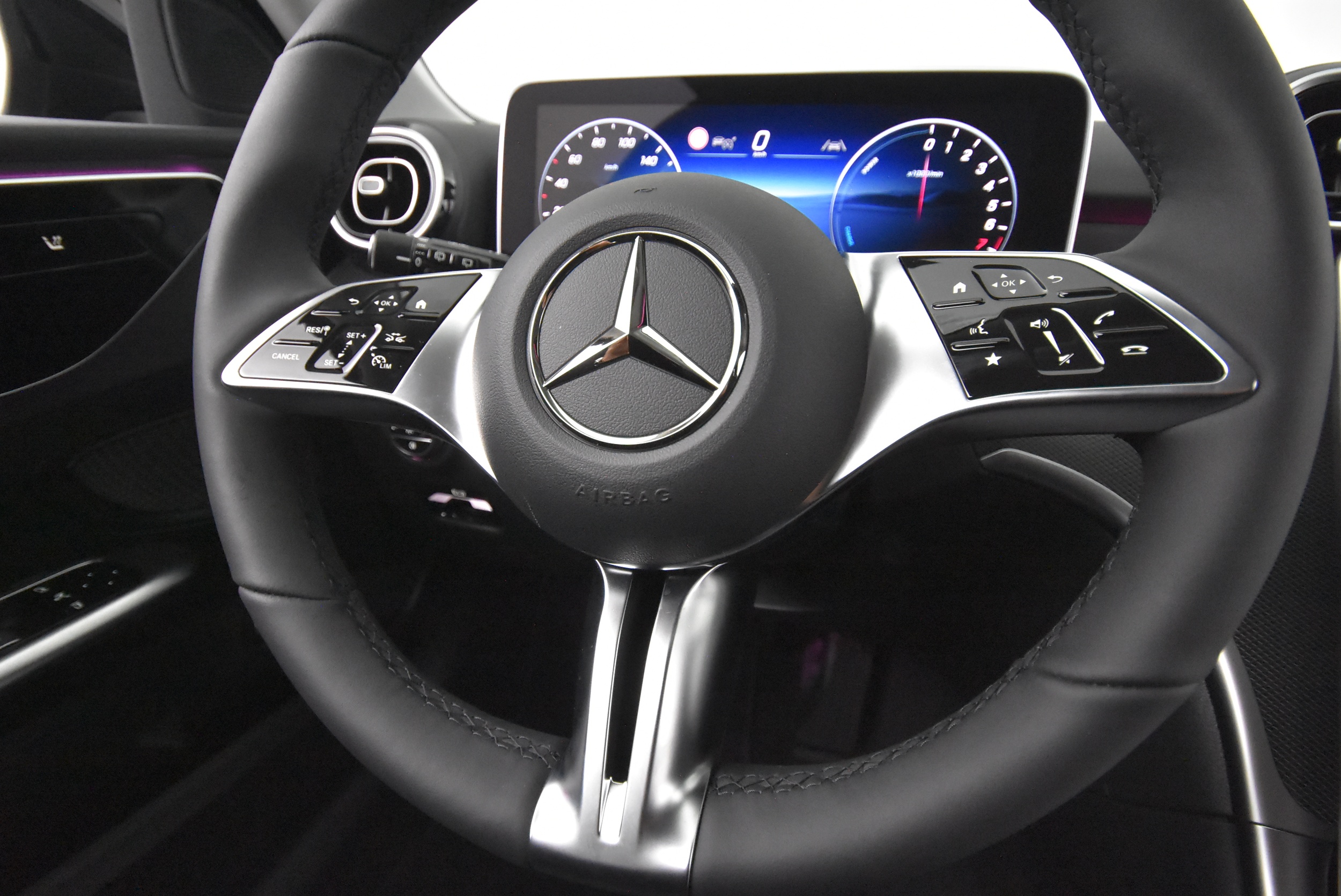 Mercedes-Benz C 2025