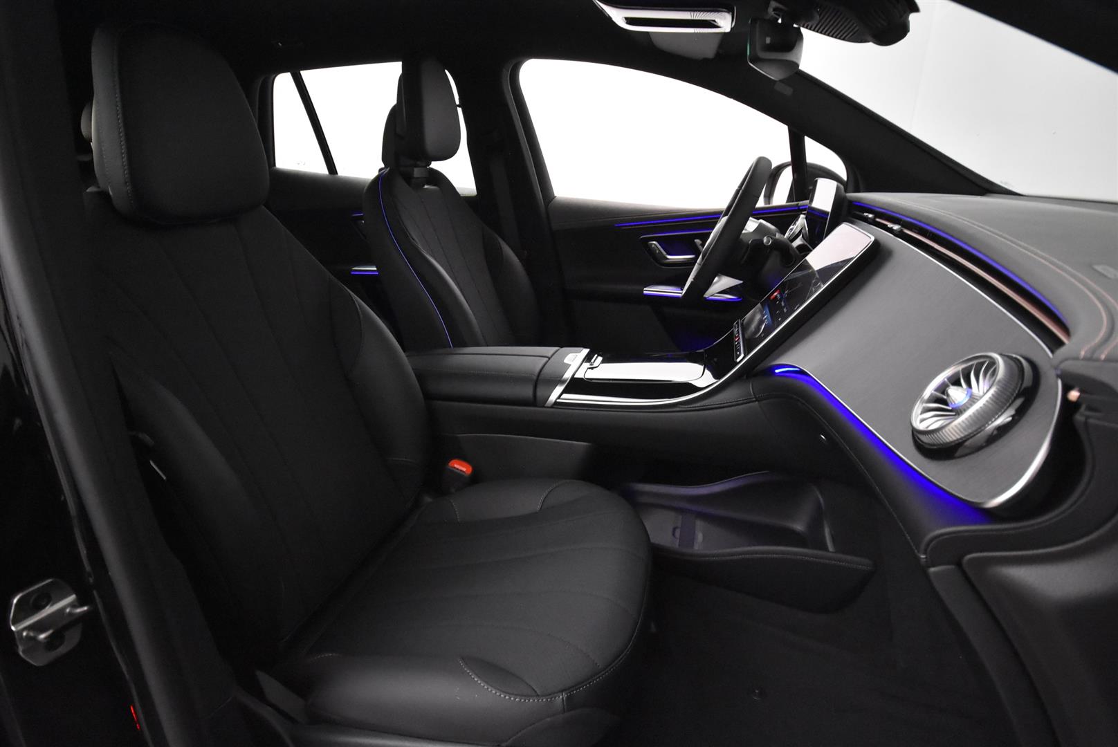 Mercedes-Benz EQE SUV 2025