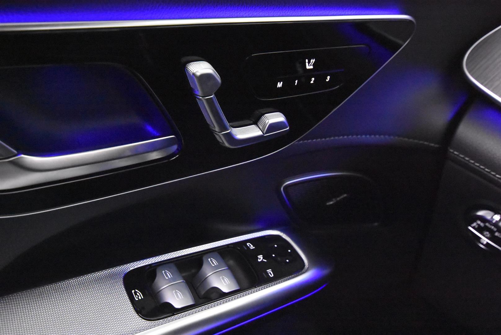 Mercedes-Benz EQE SUV 2025