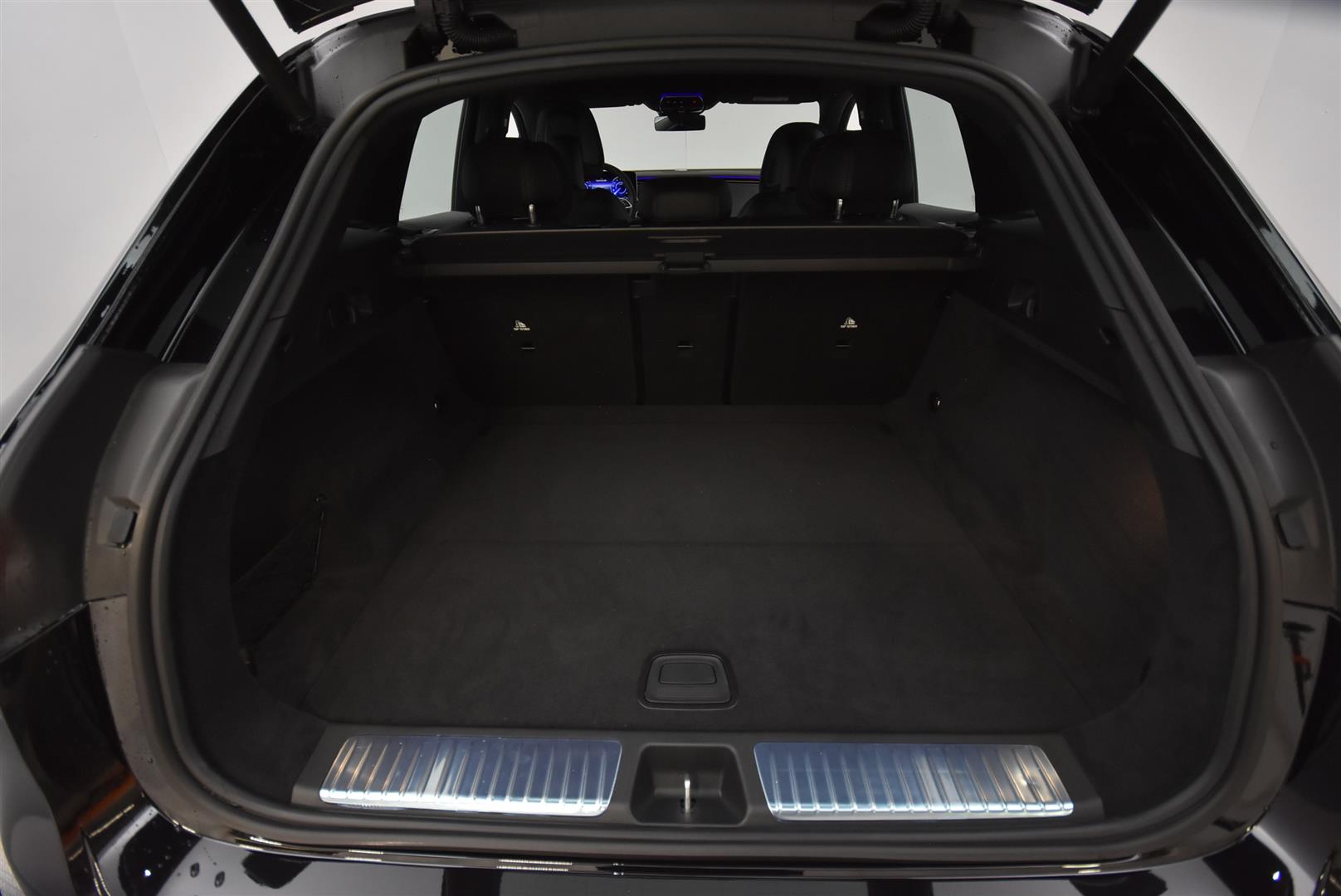 Mercedes-Benz EQE SUV 2025