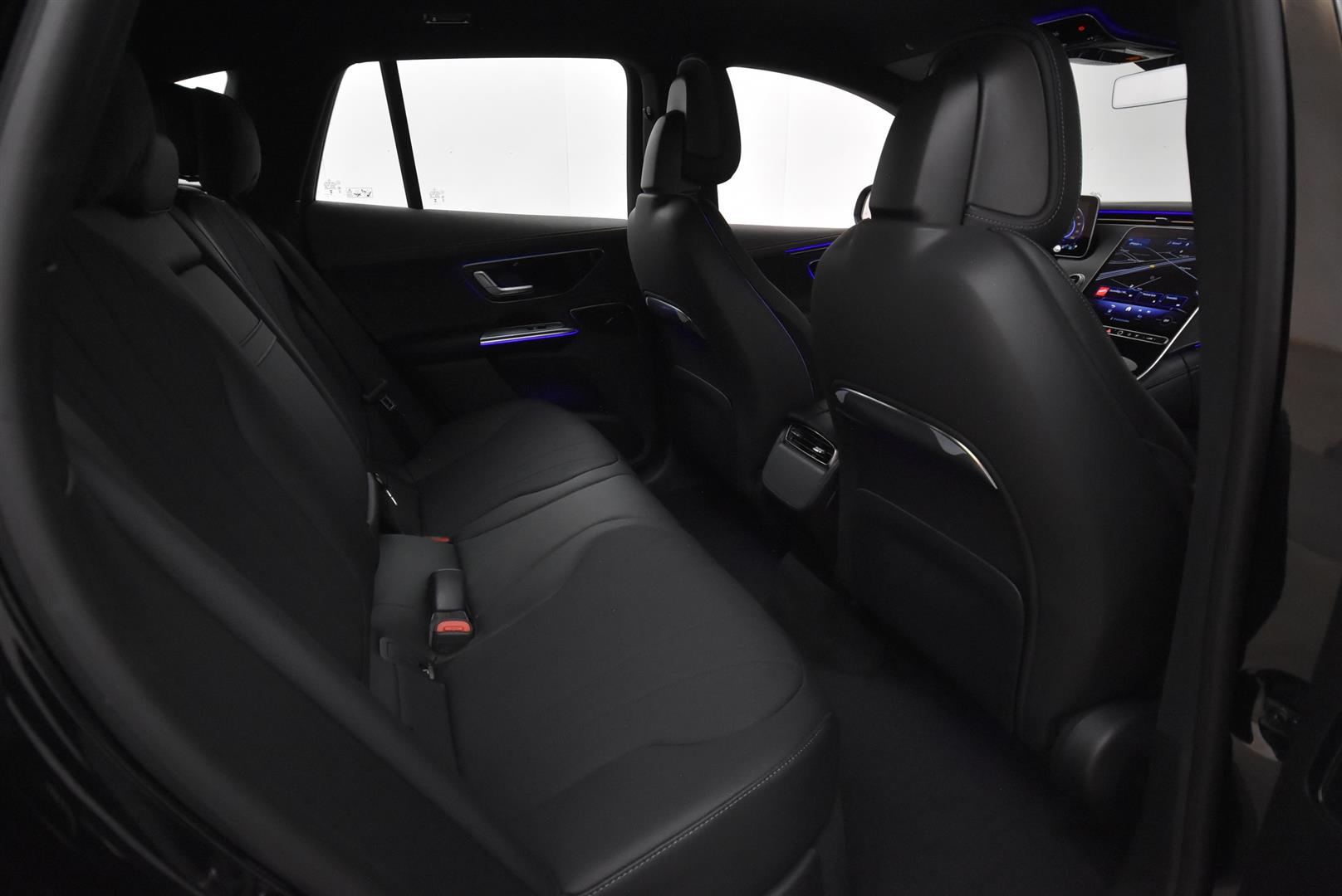 Mercedes-Benz EQE SUV 2025