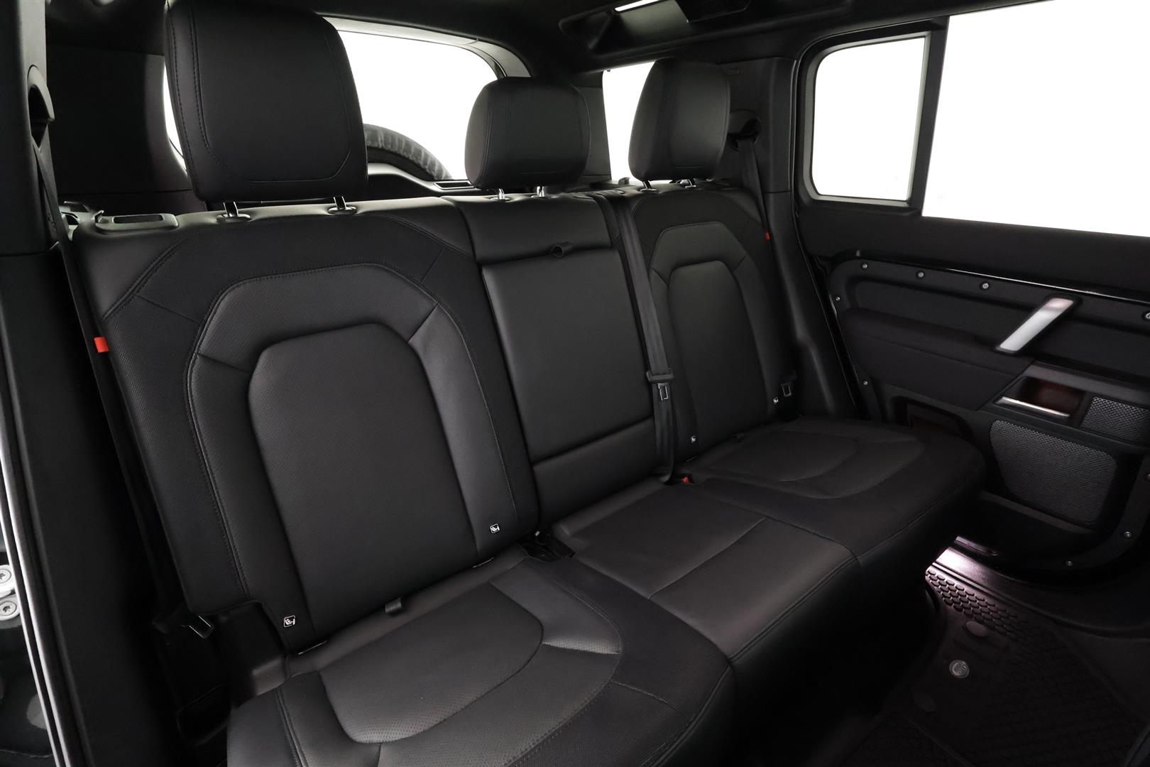Land Rover Defender 2022